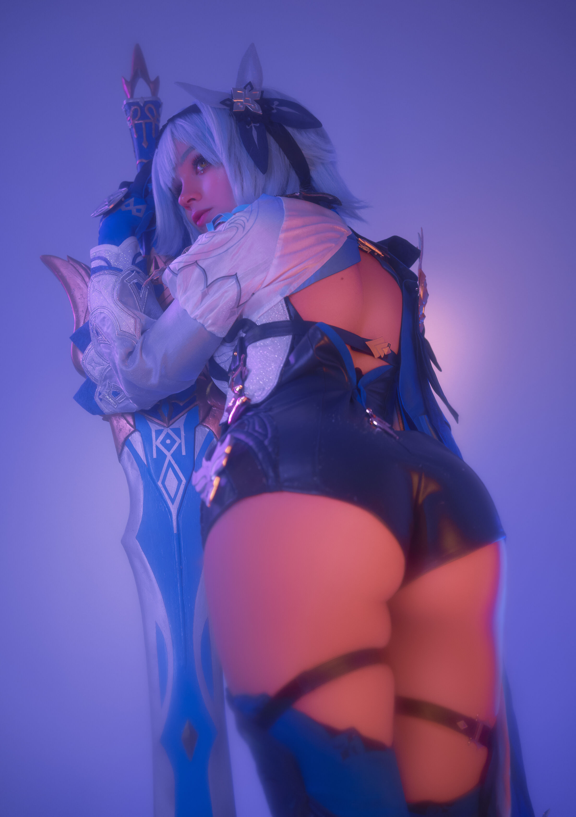 06
