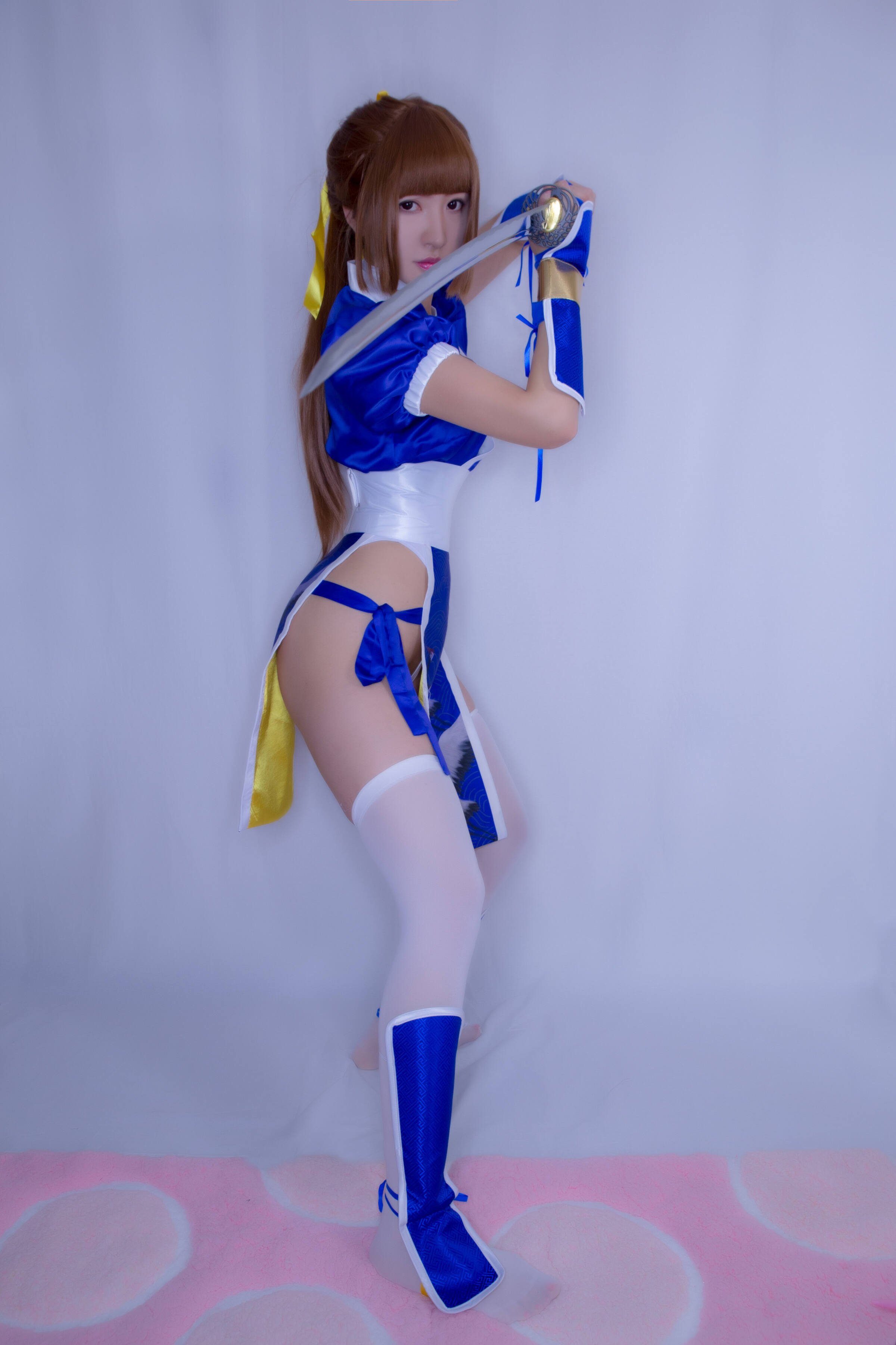 06