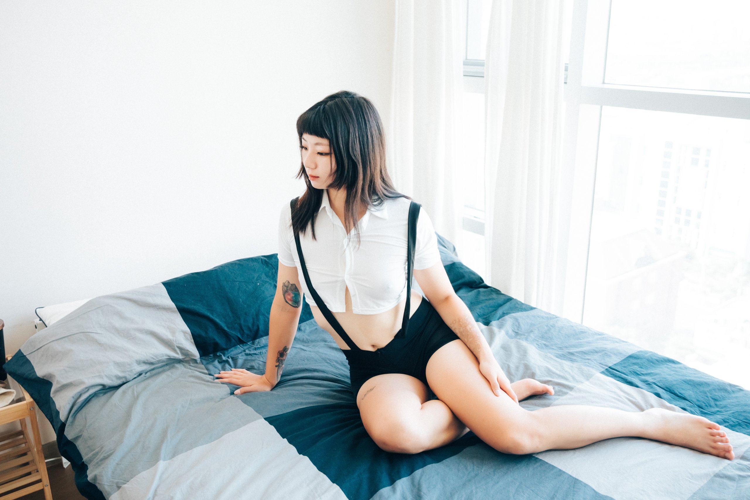 Loozy-Kissme-Short-Time-MrCong.com-005