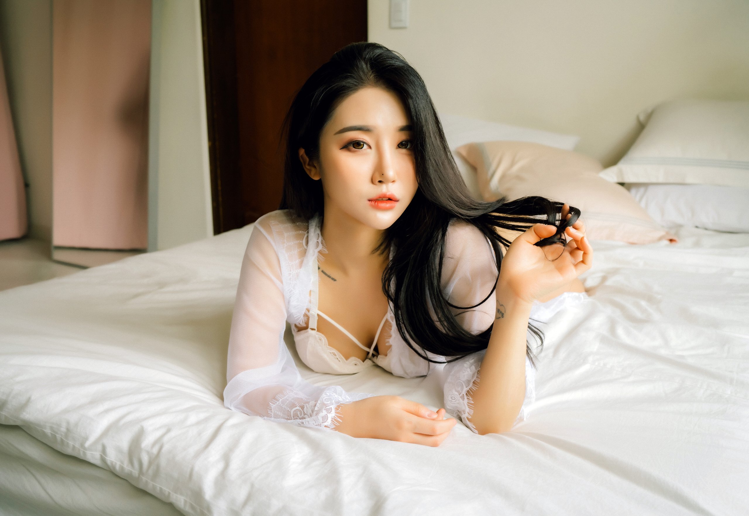Moon-Night-Snap-Bomi-x-Zia-Together-Vol.02-MrCong.com-007