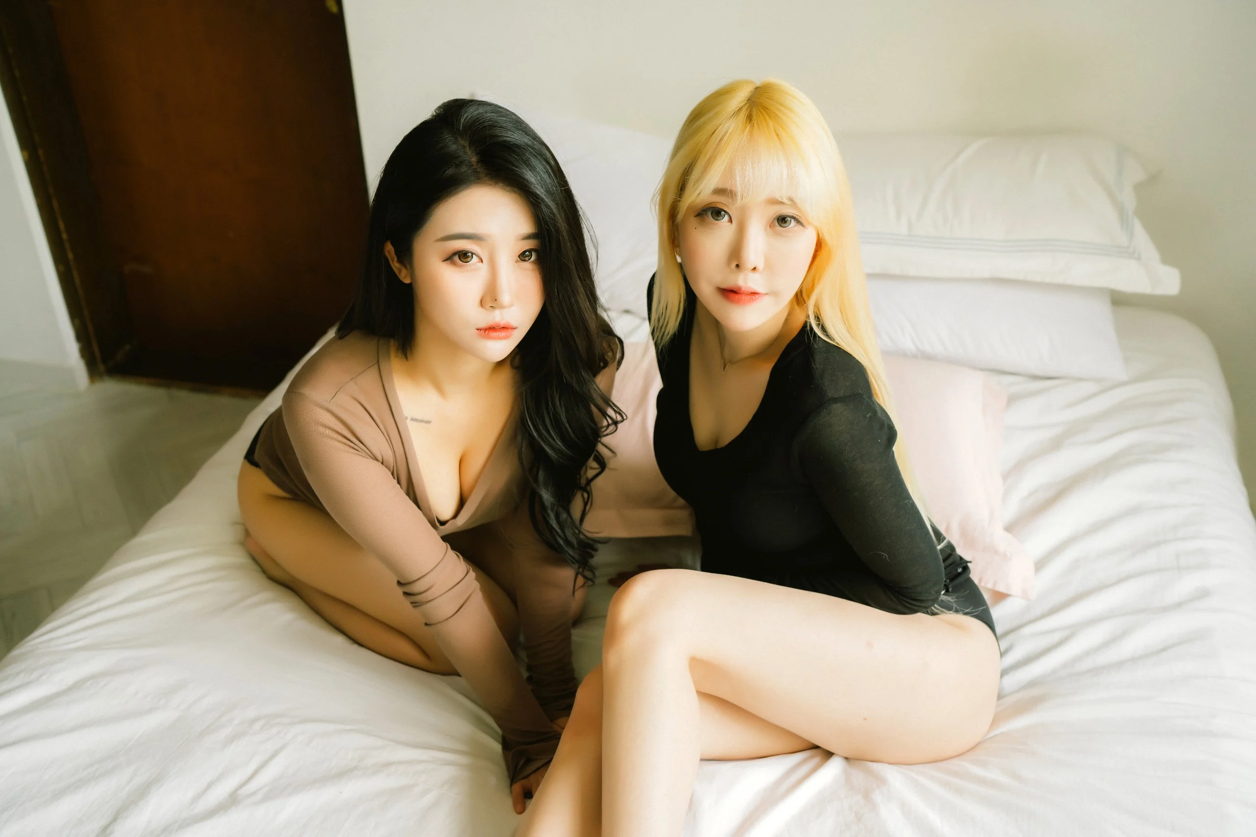 Moon-Night-Snap-Bomi-x-Zia-Together-Vol.02-MrCong.com-067