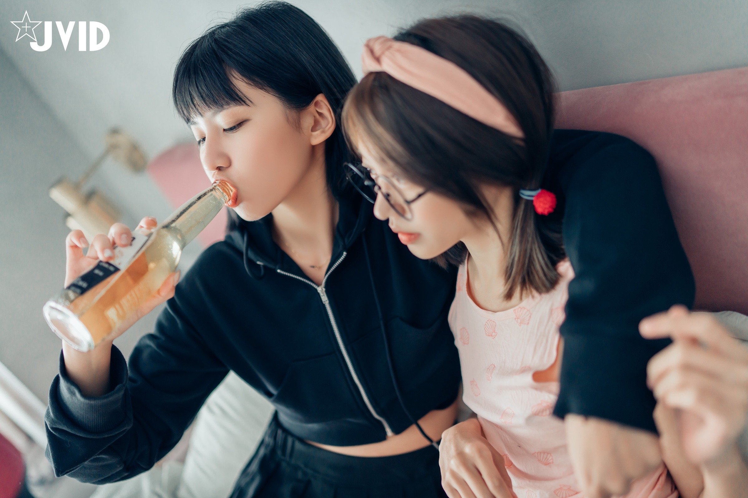 JVID-果寶寶X妍妍---姐妹的体液-Allasiangirls.net (34)
