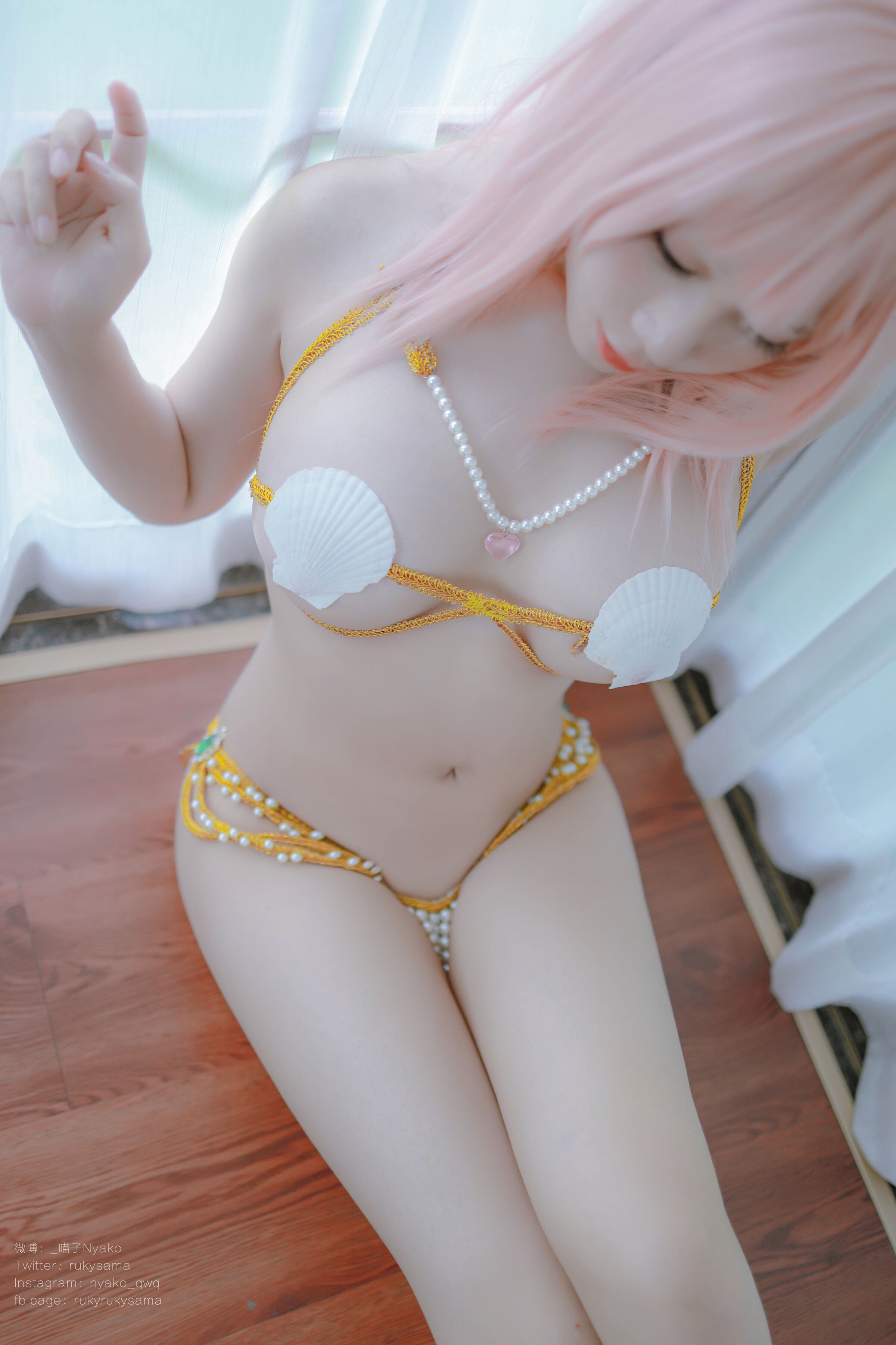 089