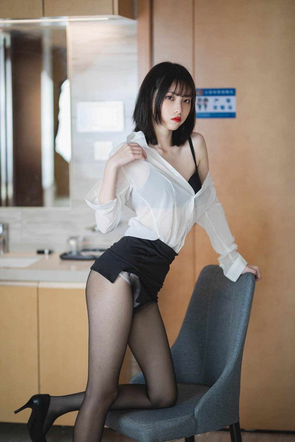 2F576F6A-43C2-4B8A-9201-A2F54A7A2DE5