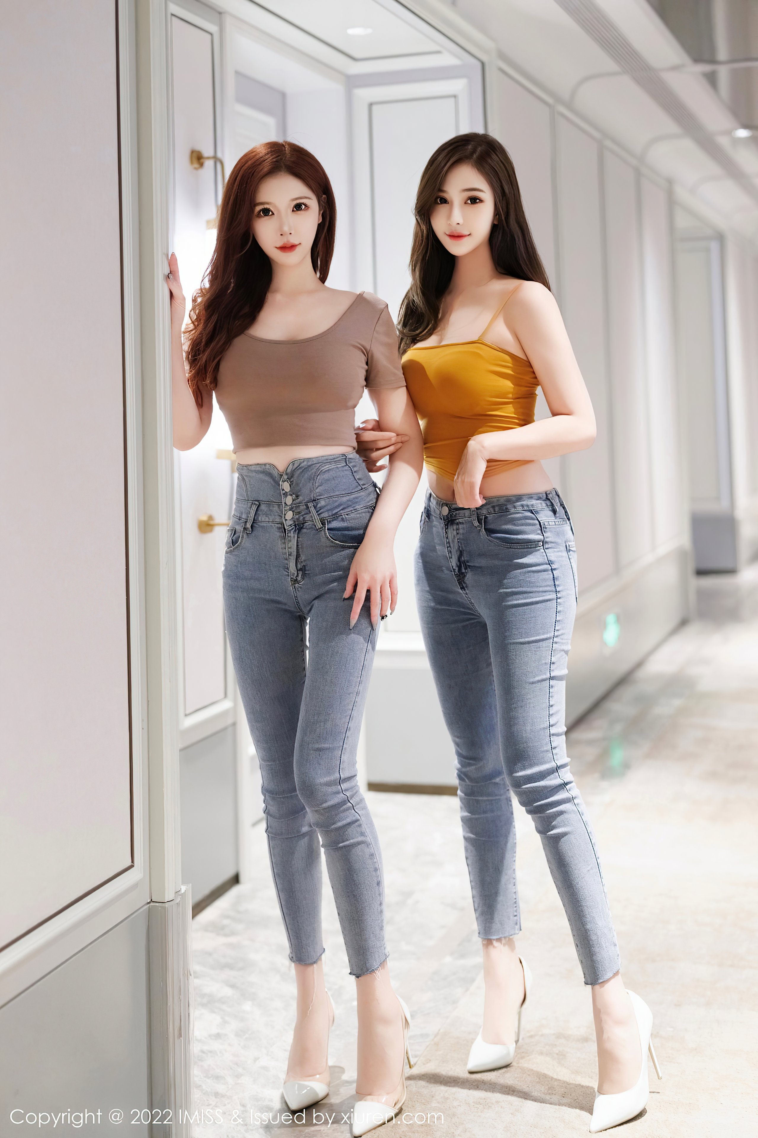 IMISS-Vol.697-Lavinia-and-LindaLinda-MrCong.com-009