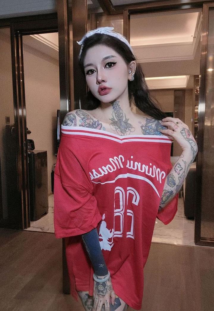 超女神Chloe Rose情人节制服诱惑4