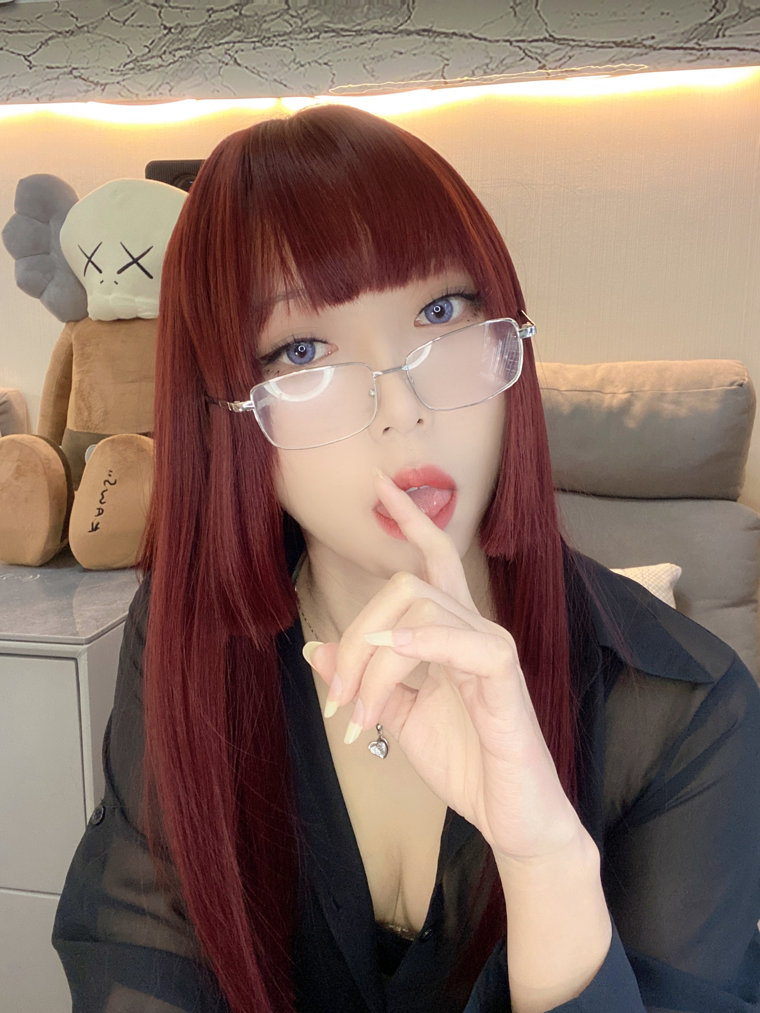 (26)