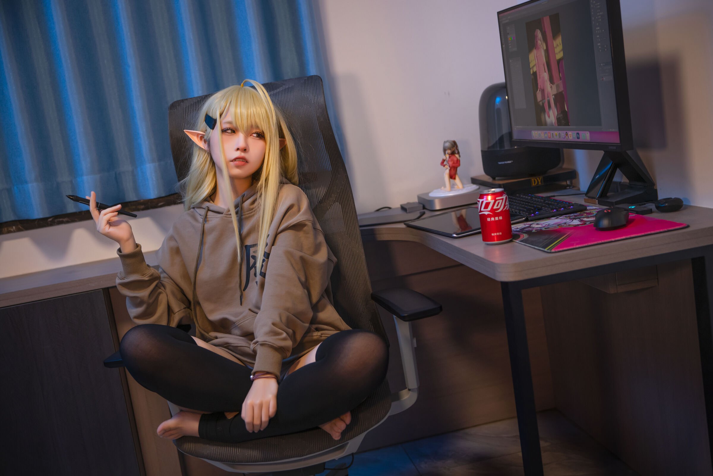 01