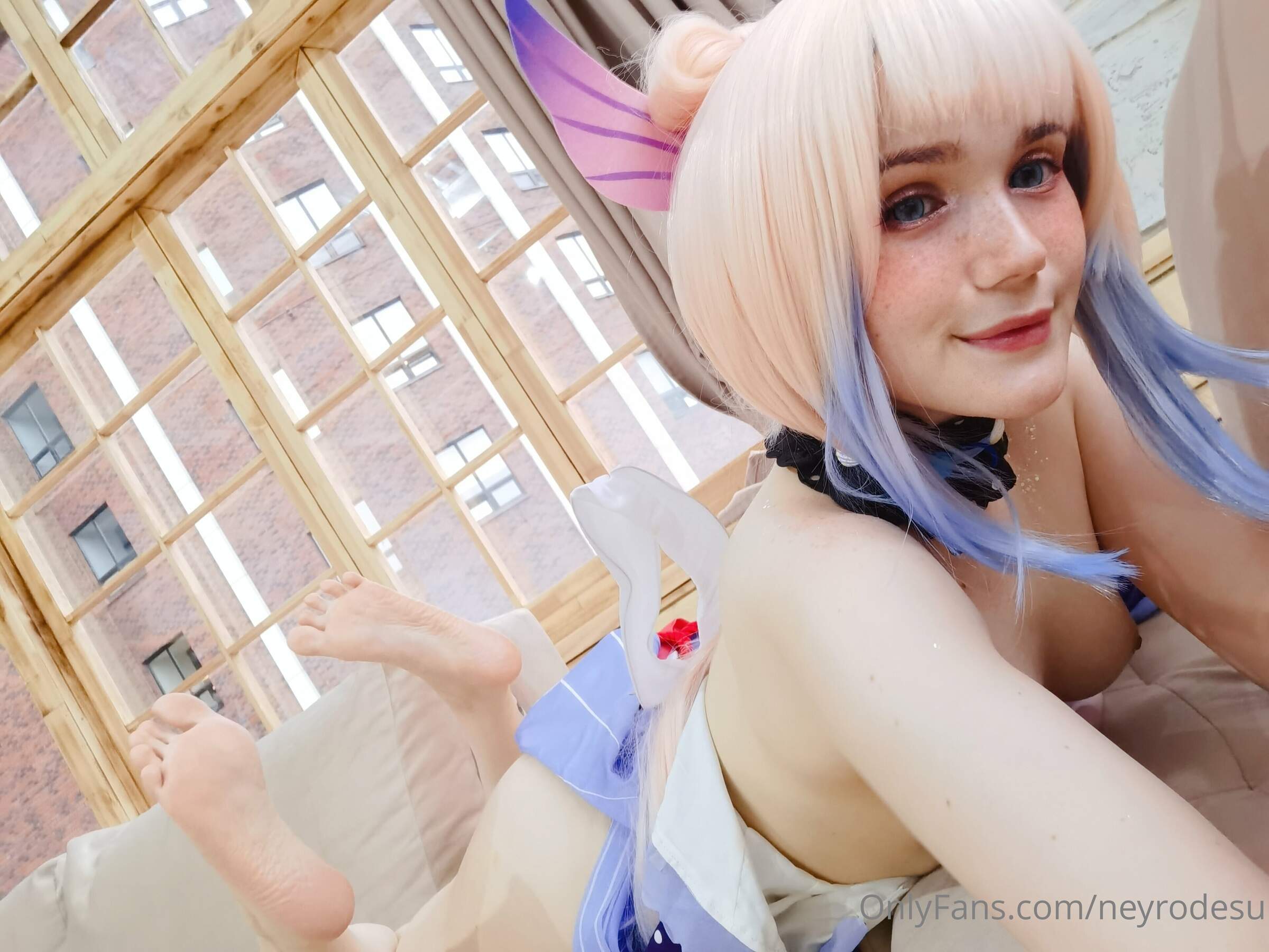 04