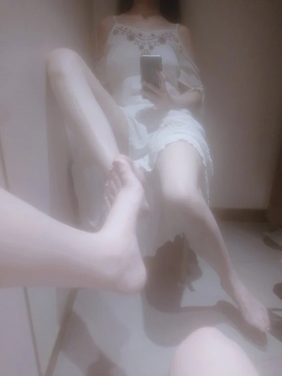 (m_e_yaaGqaa)(mh_UL9RBX_4_B1oTeYz)original_543763052