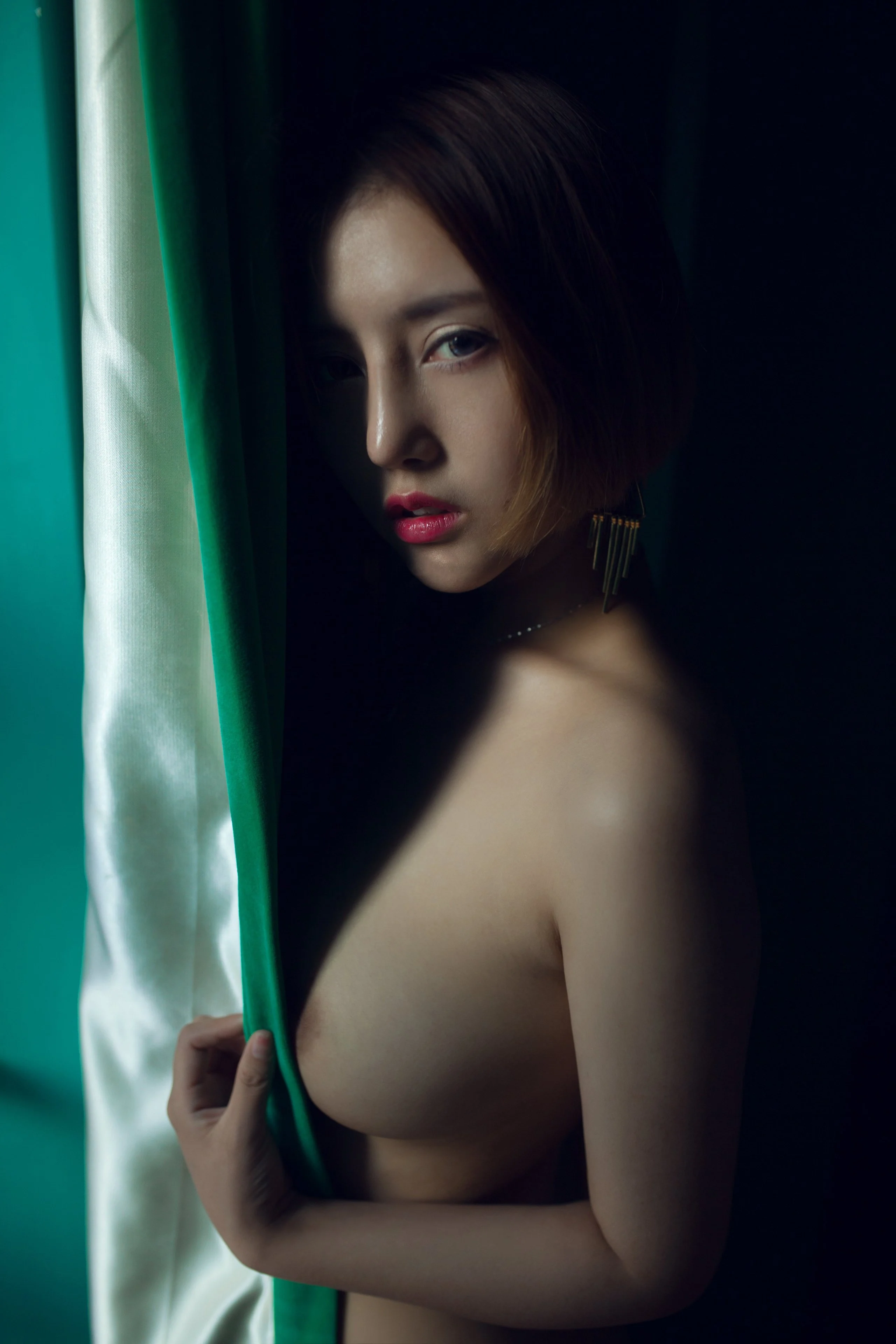 018