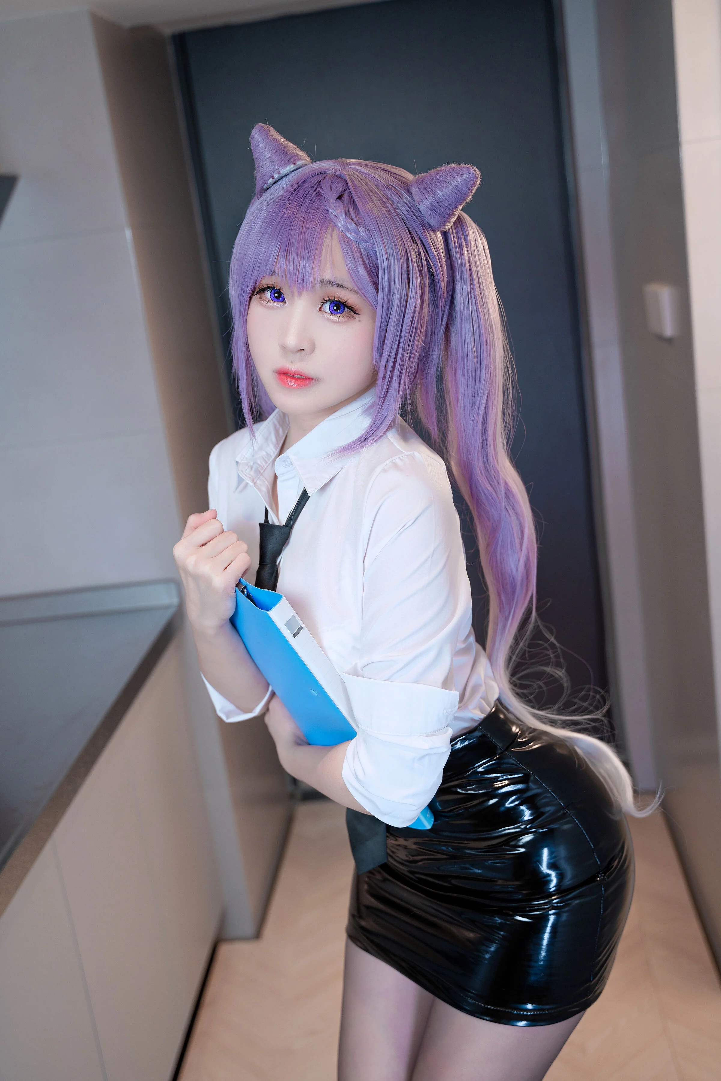 04