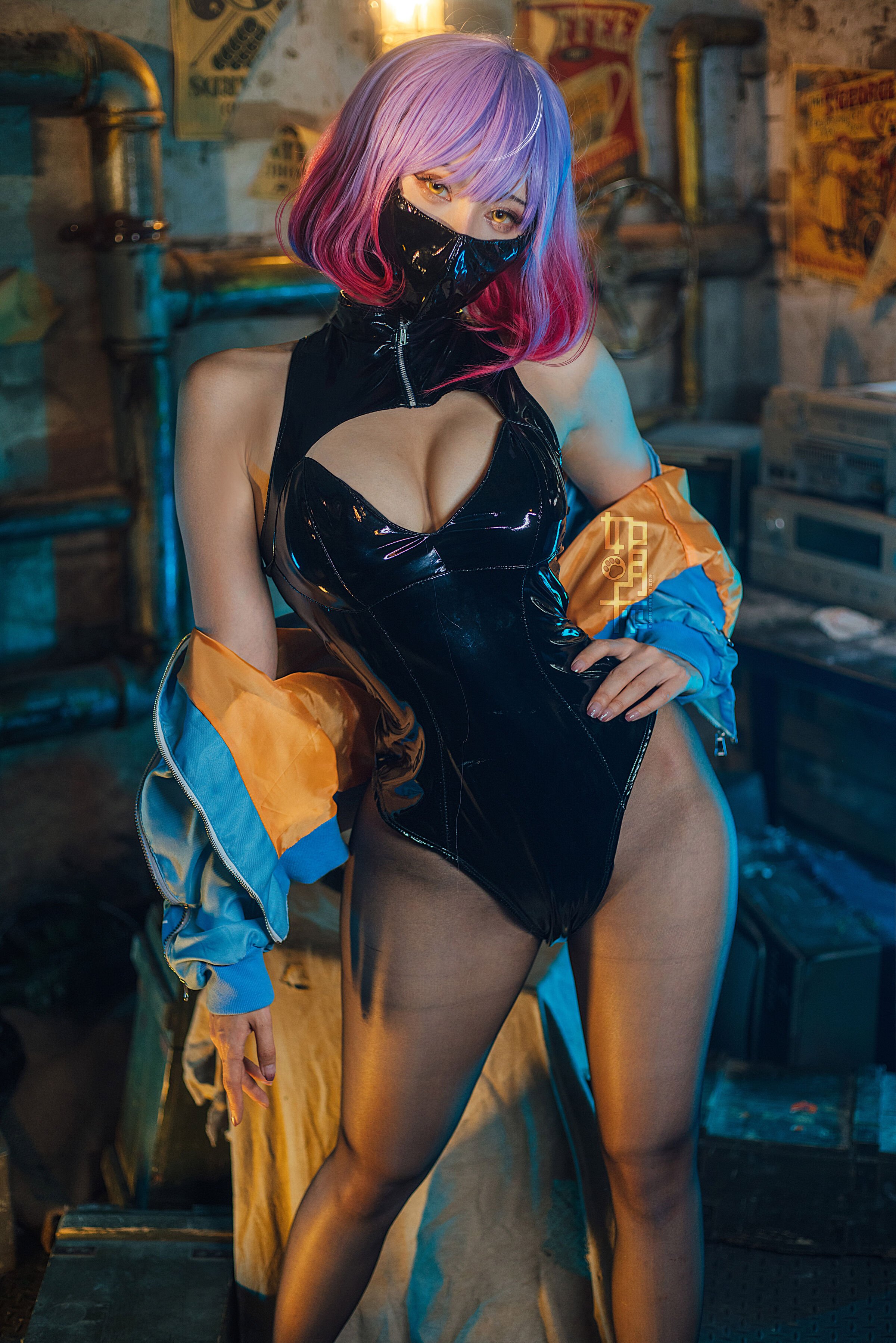 01