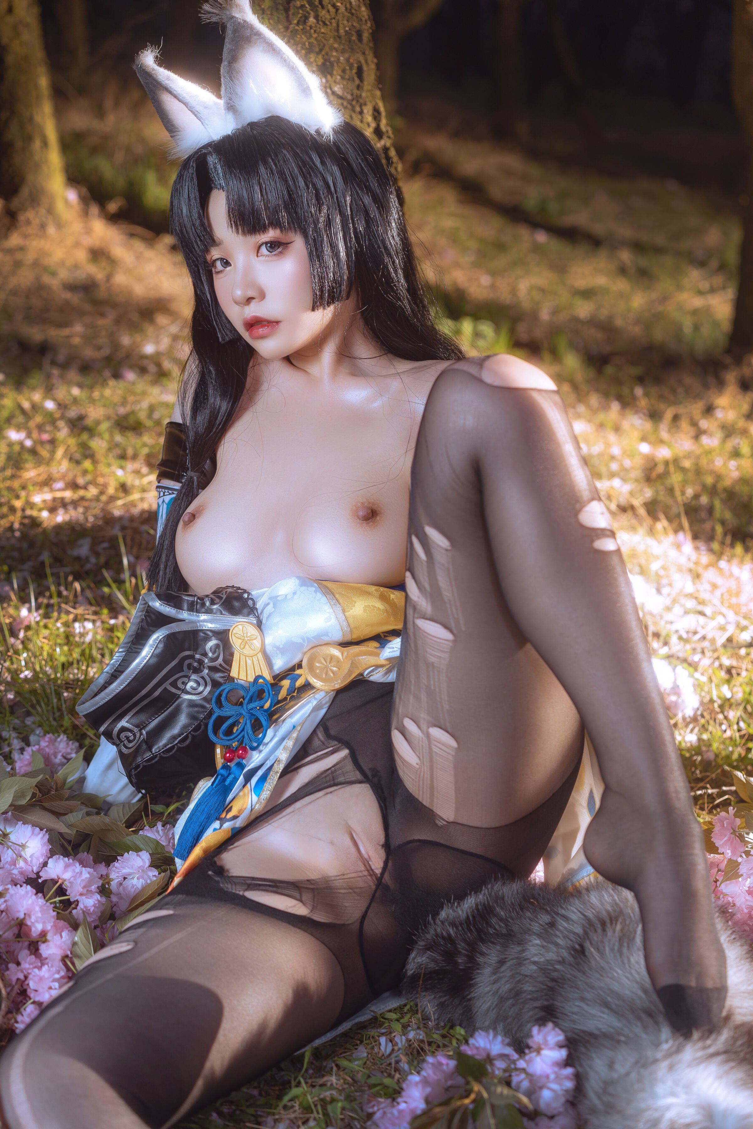 33