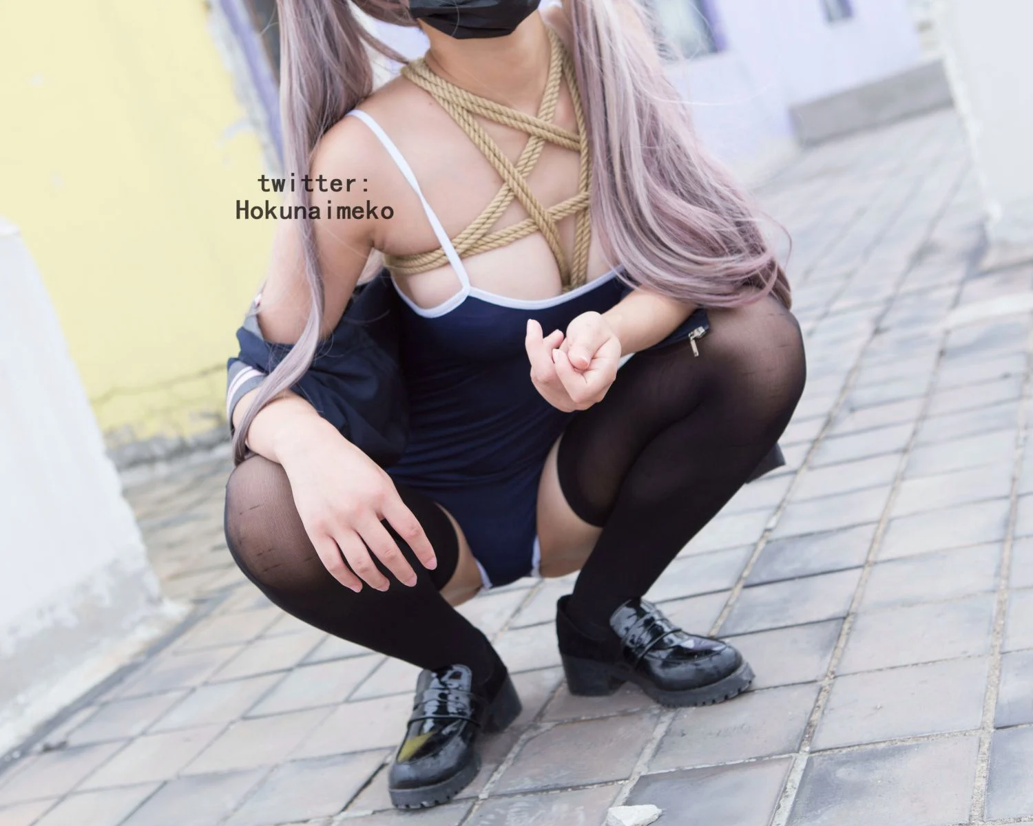 1483112_57