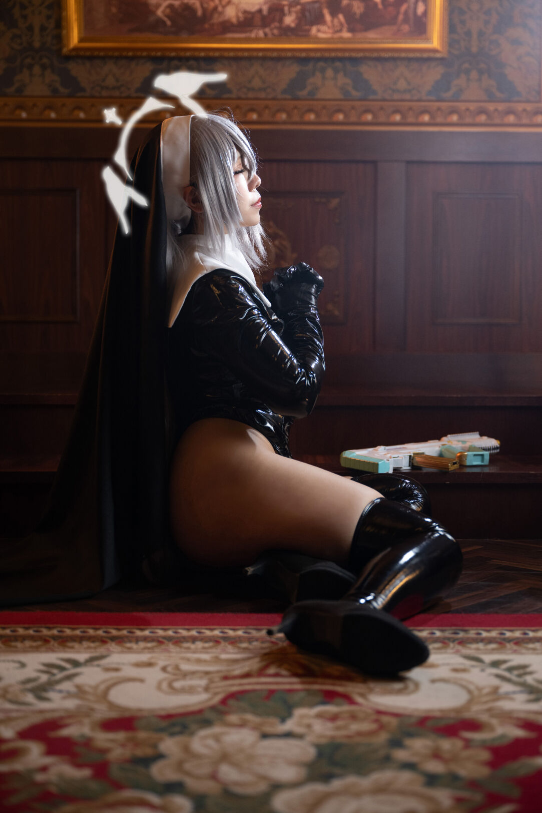 045