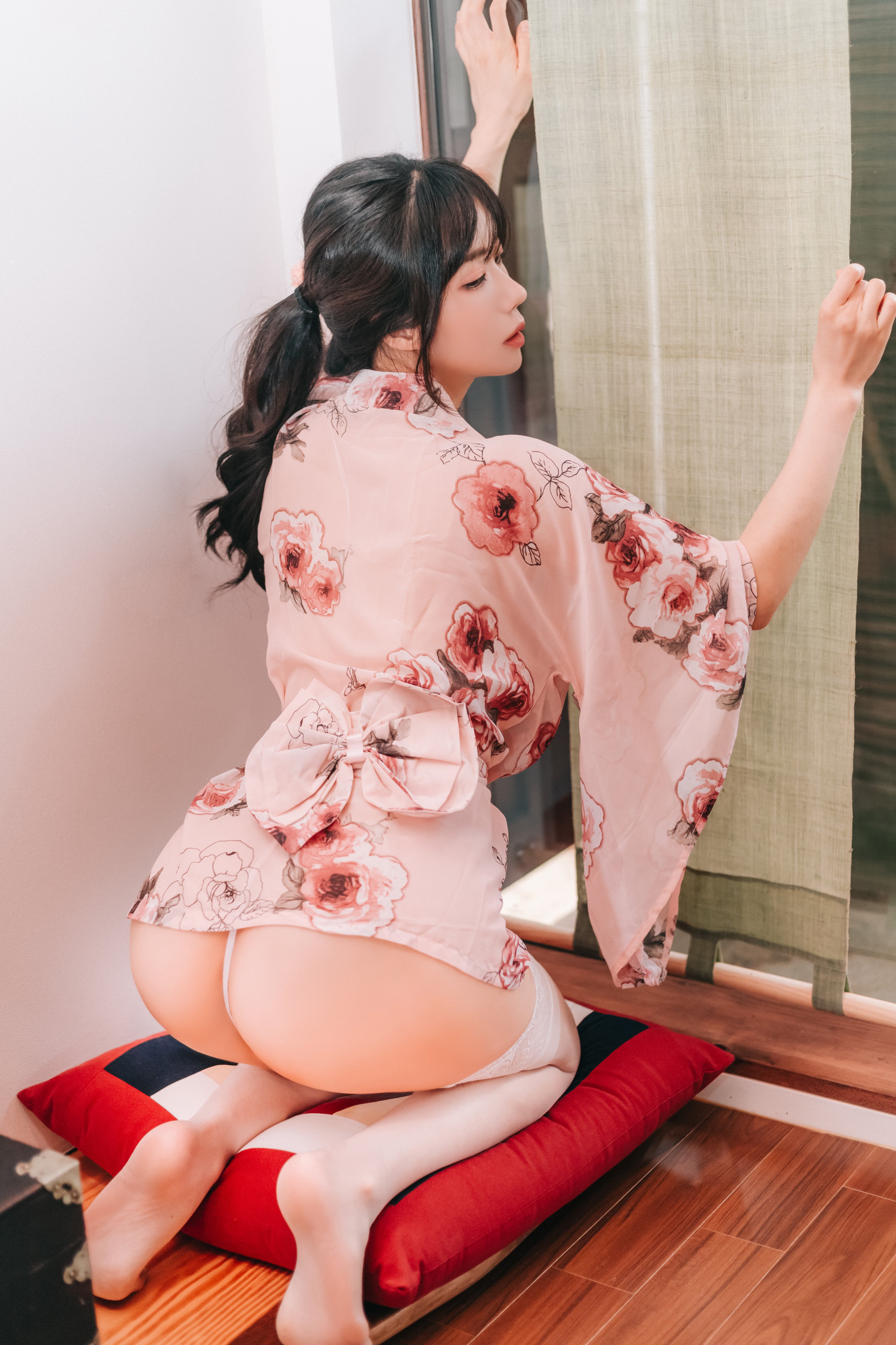 Paranhosu-Sia-S22-Cherry-Blossom-0352f8078b10446133d
