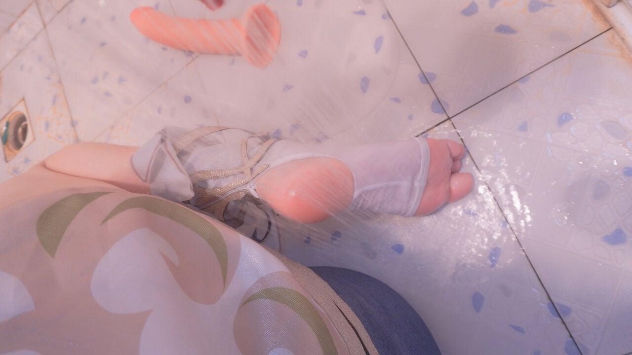 2453308-cec8b9a120-00000095