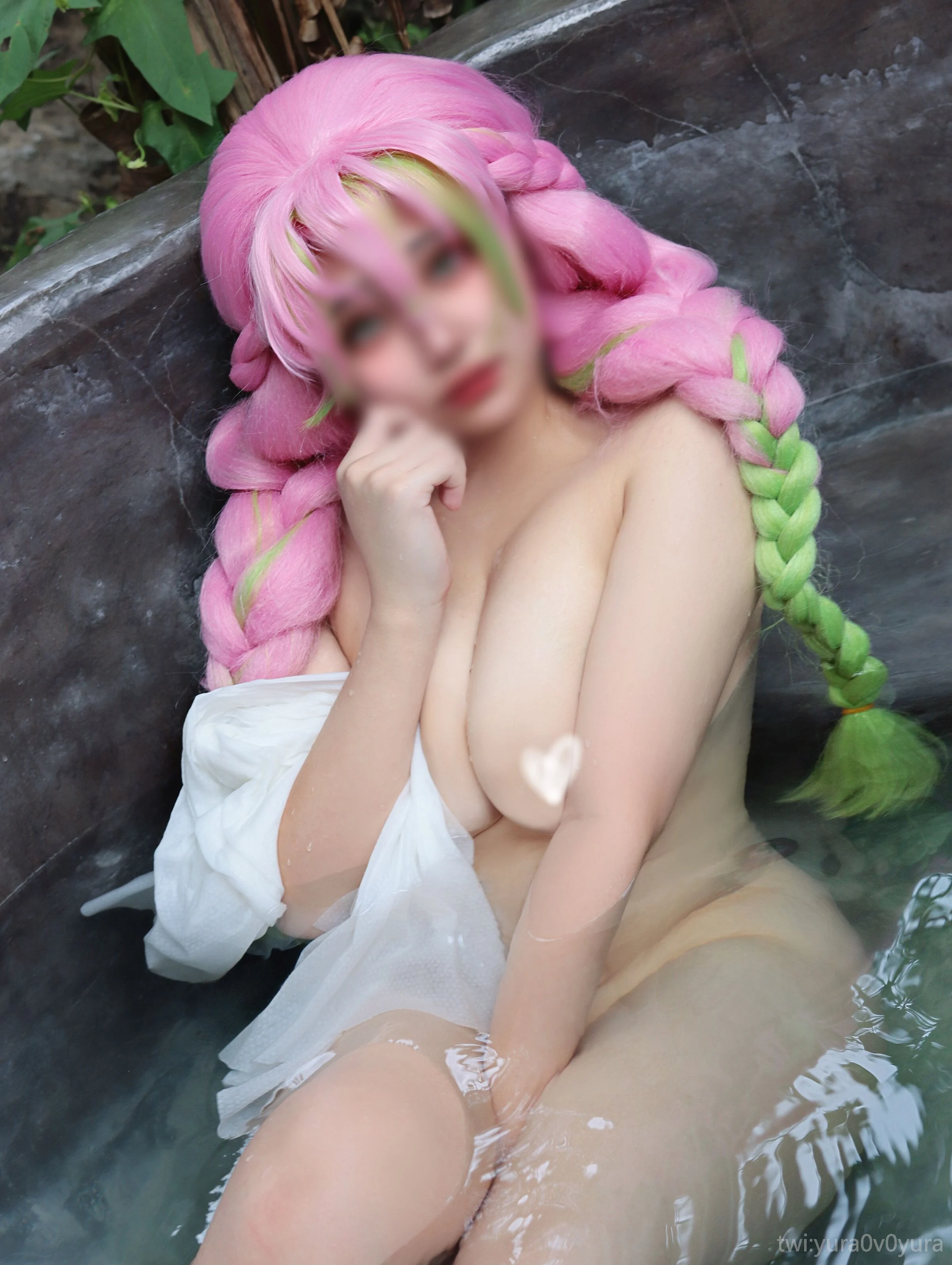 033