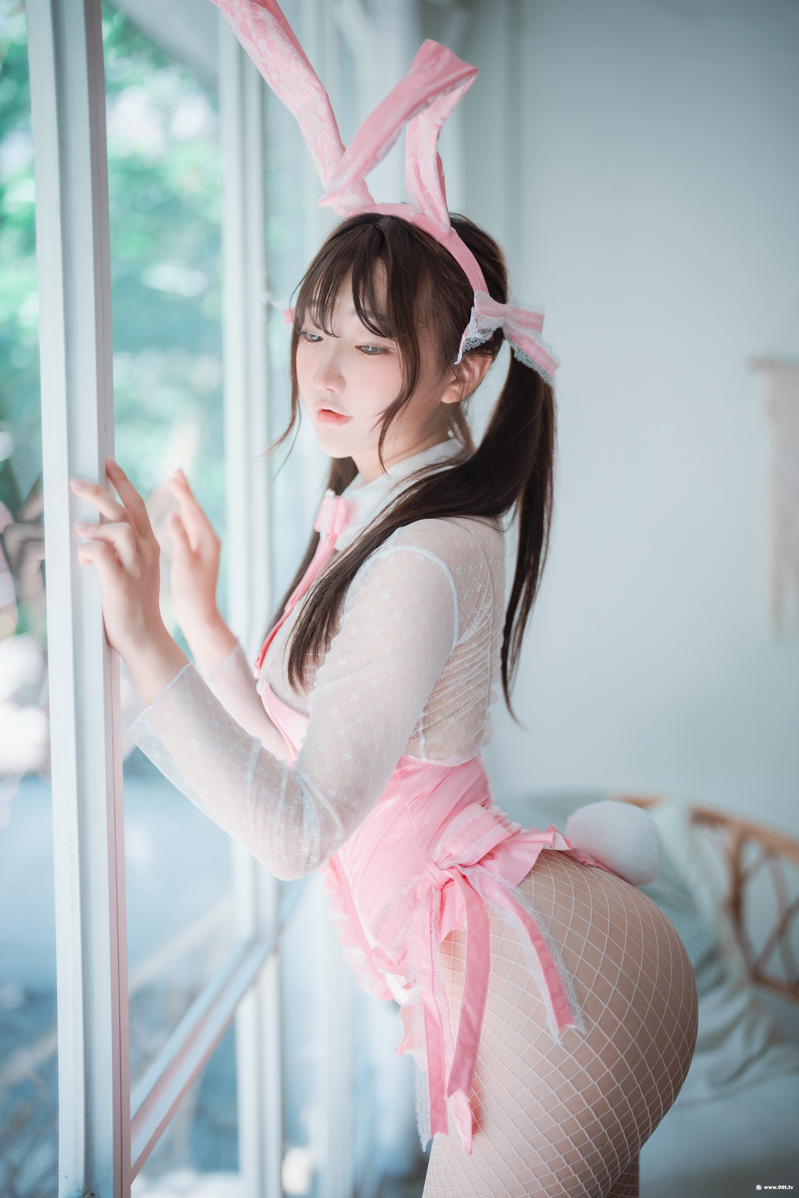 10040