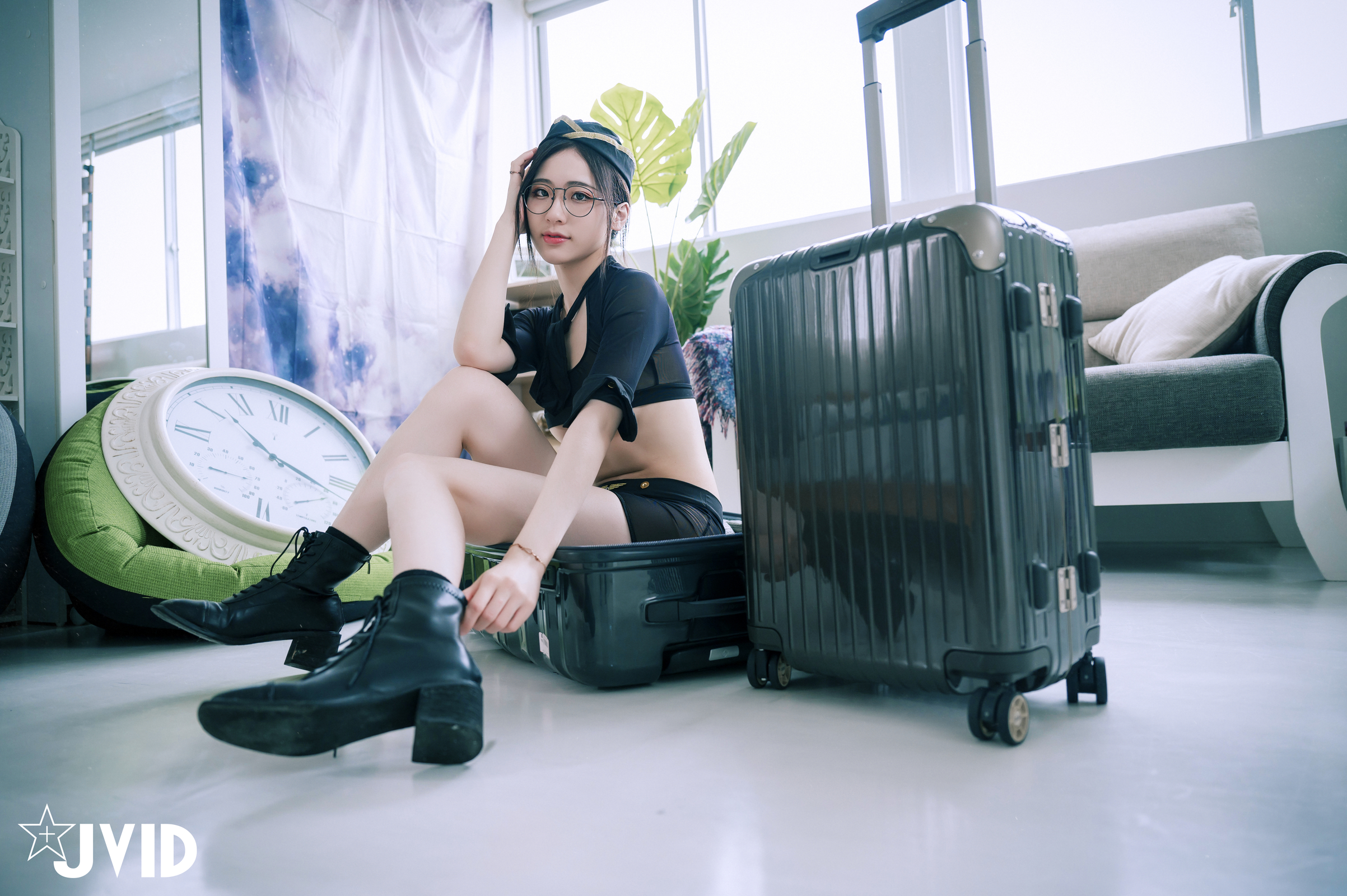Jvid Dark Flight Attendant_Allasiangirls.net (19)