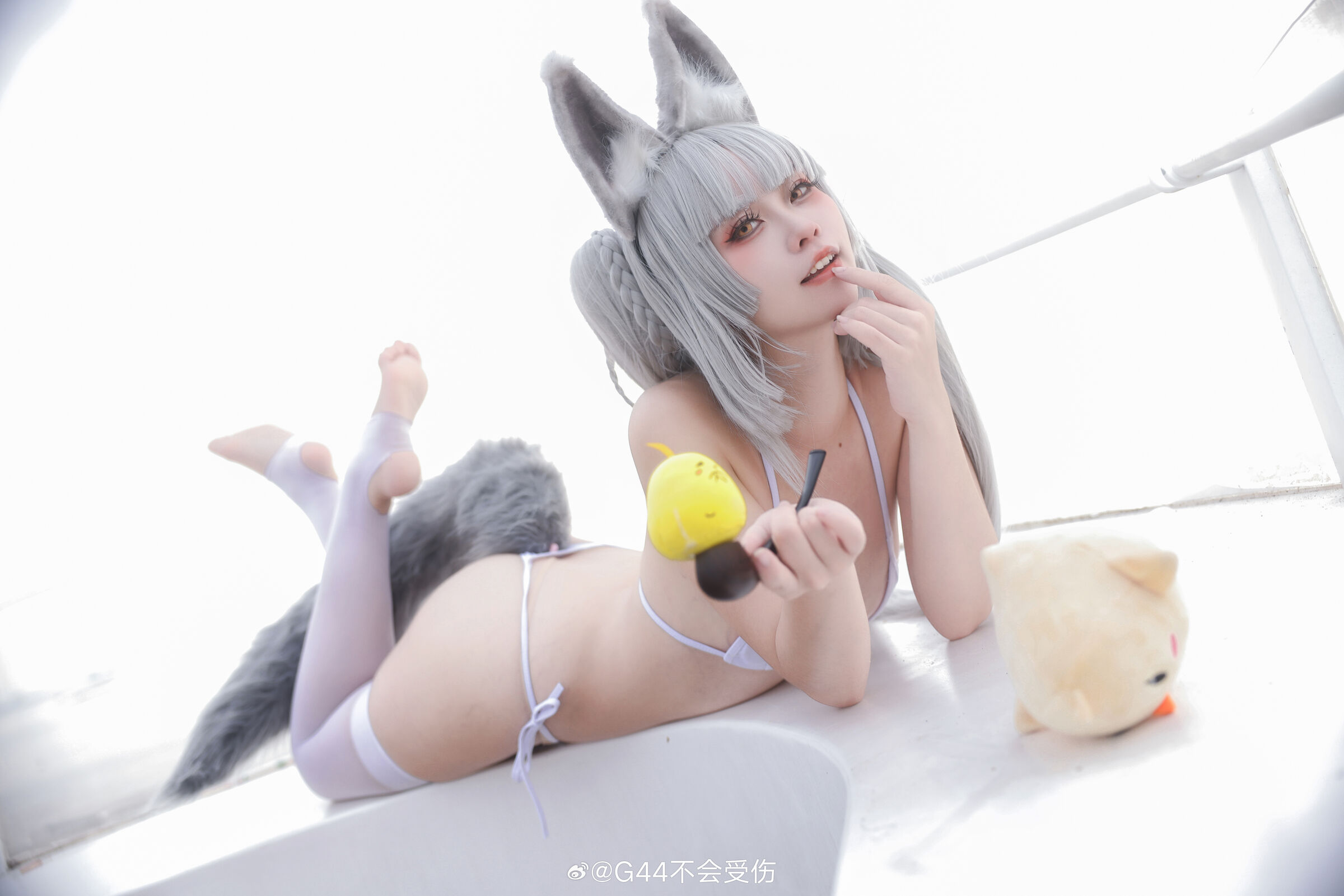 09