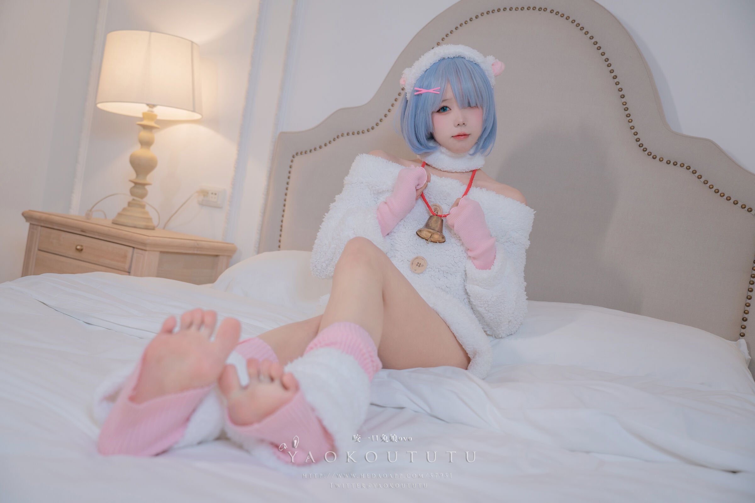 01