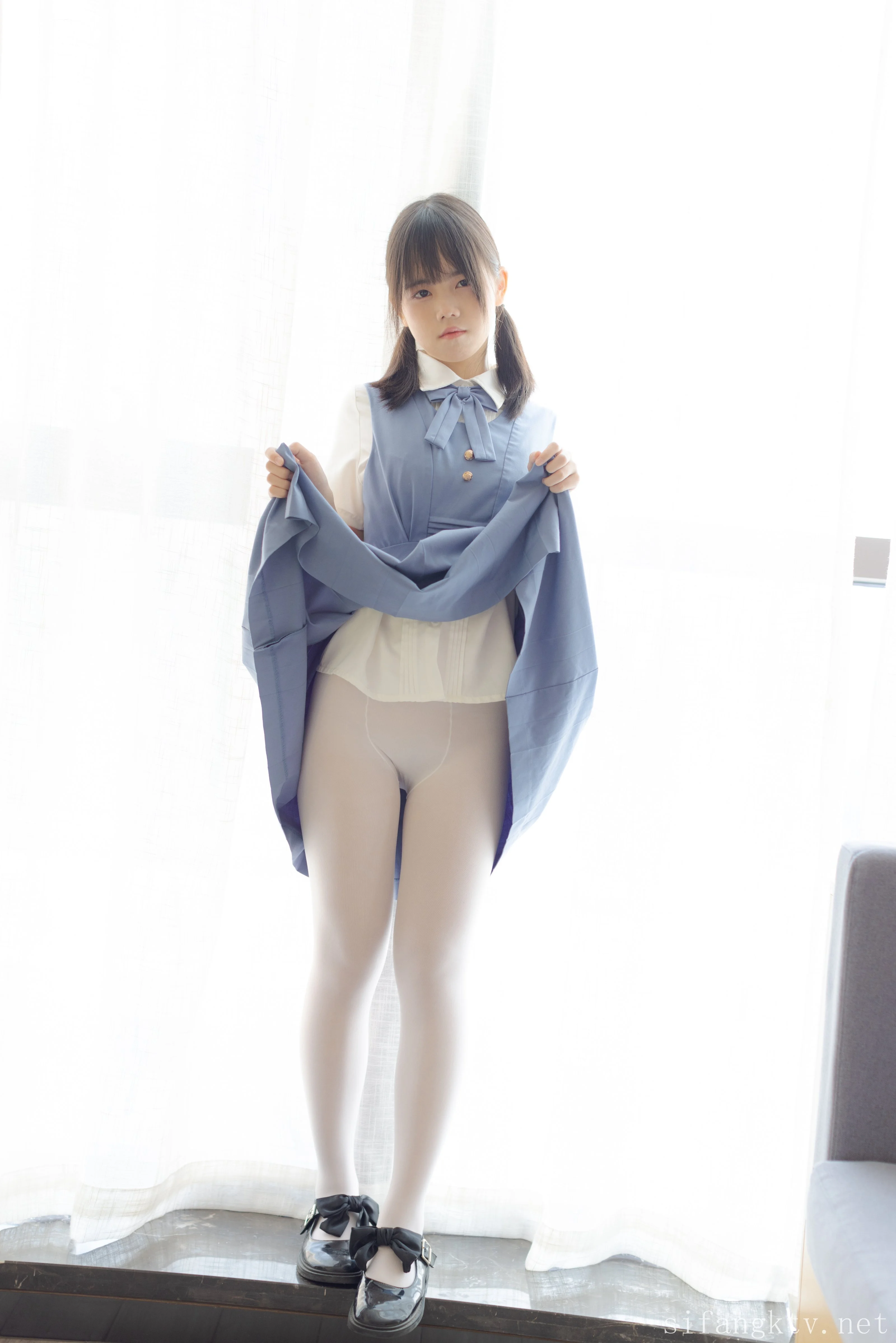 030