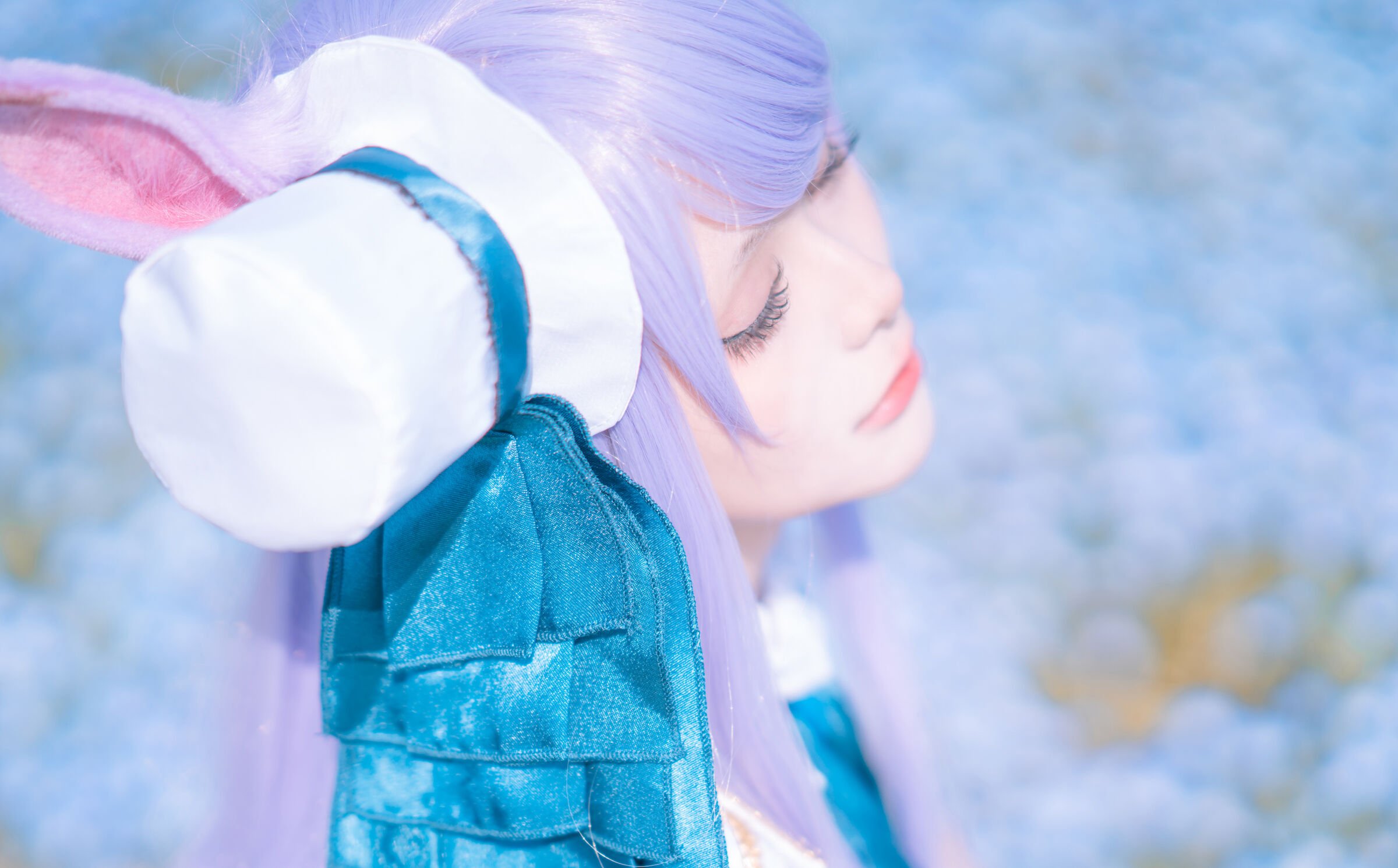 09