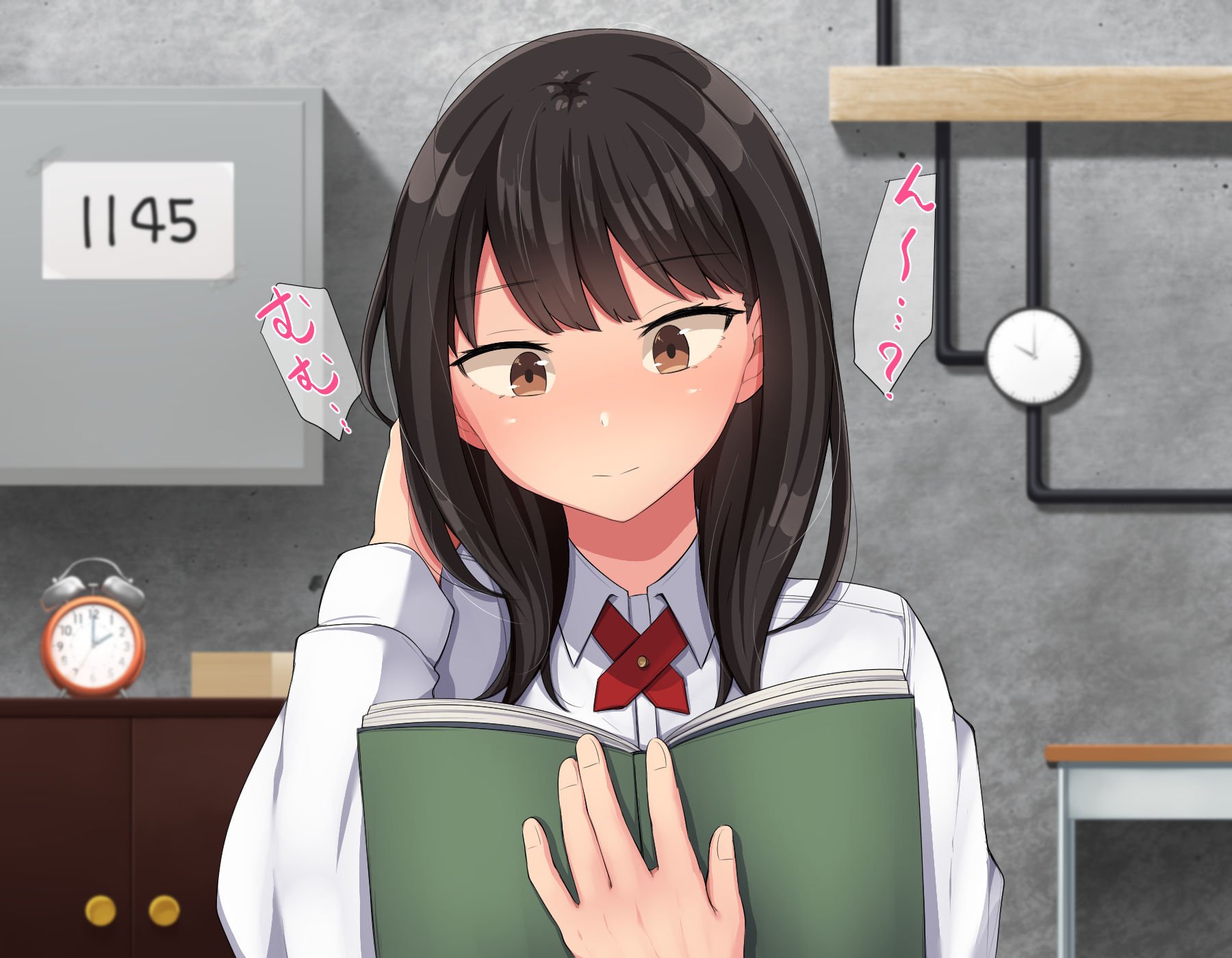 323