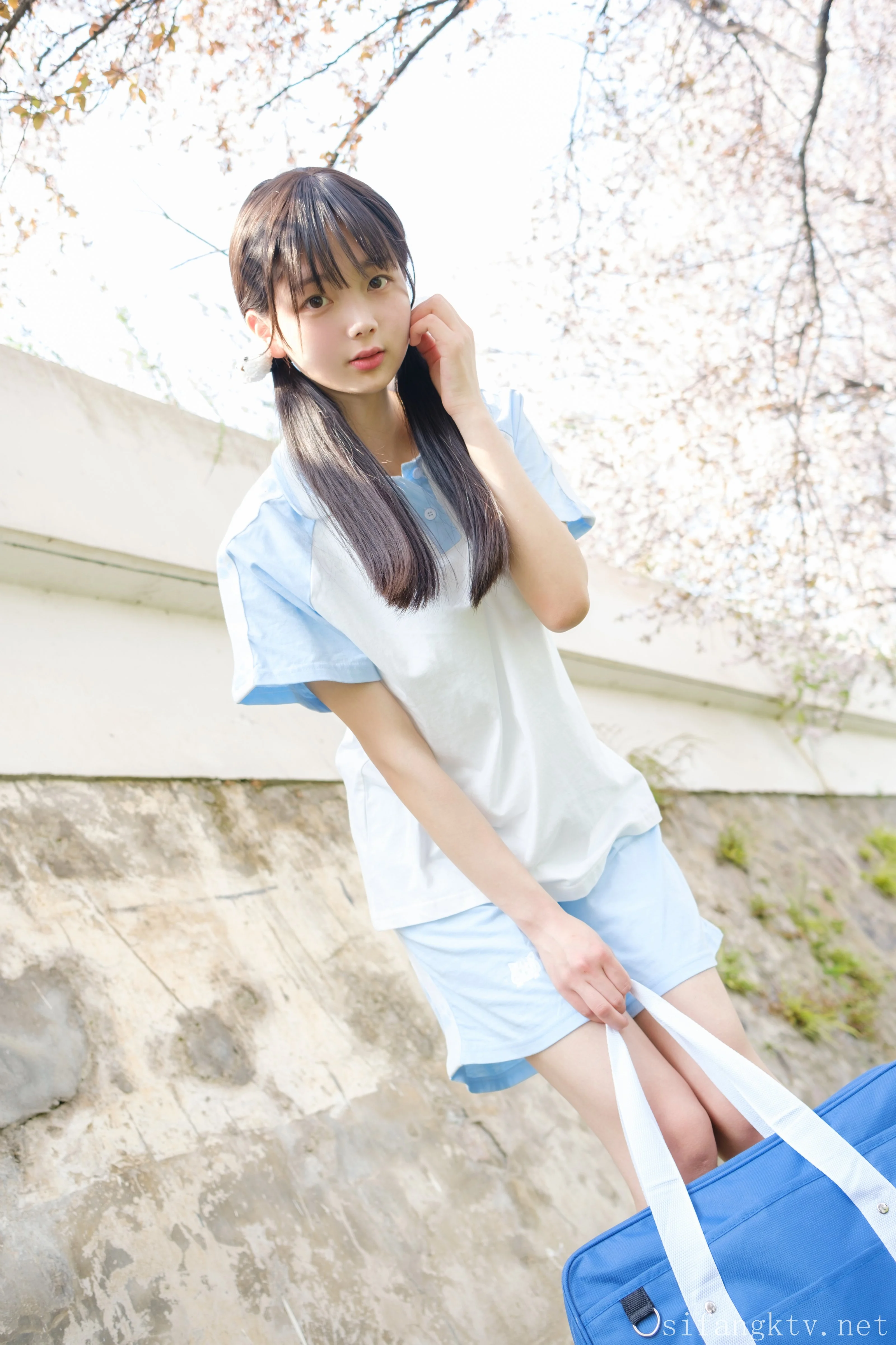 01