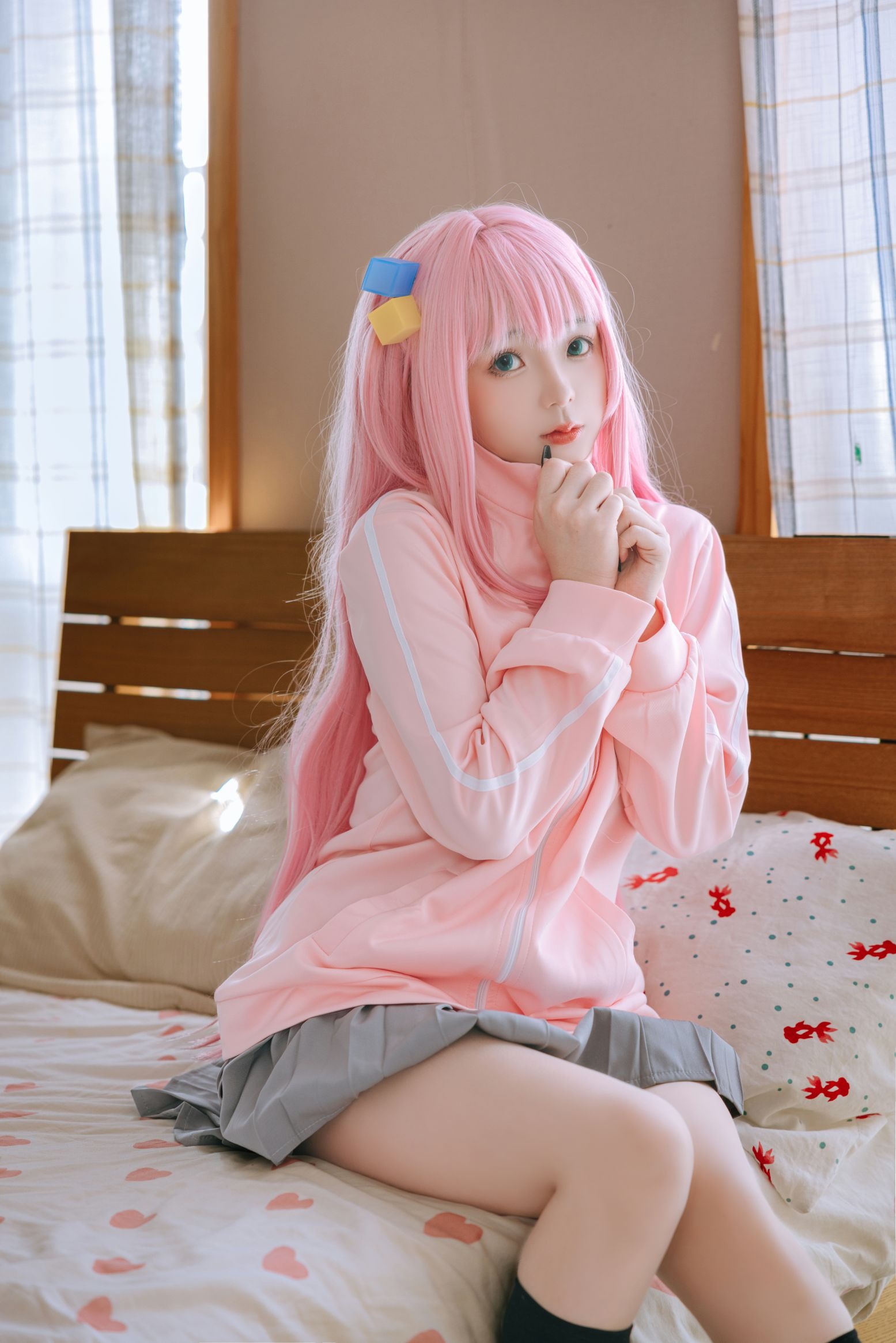 004
