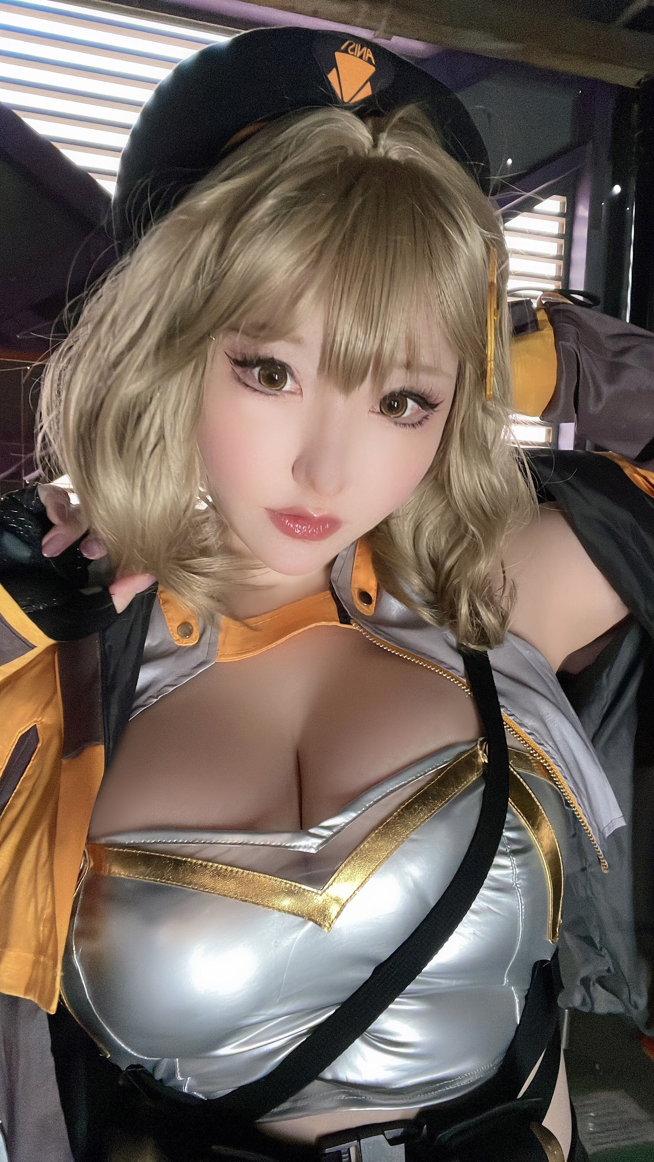 22