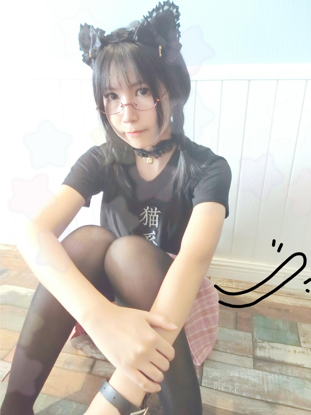 004