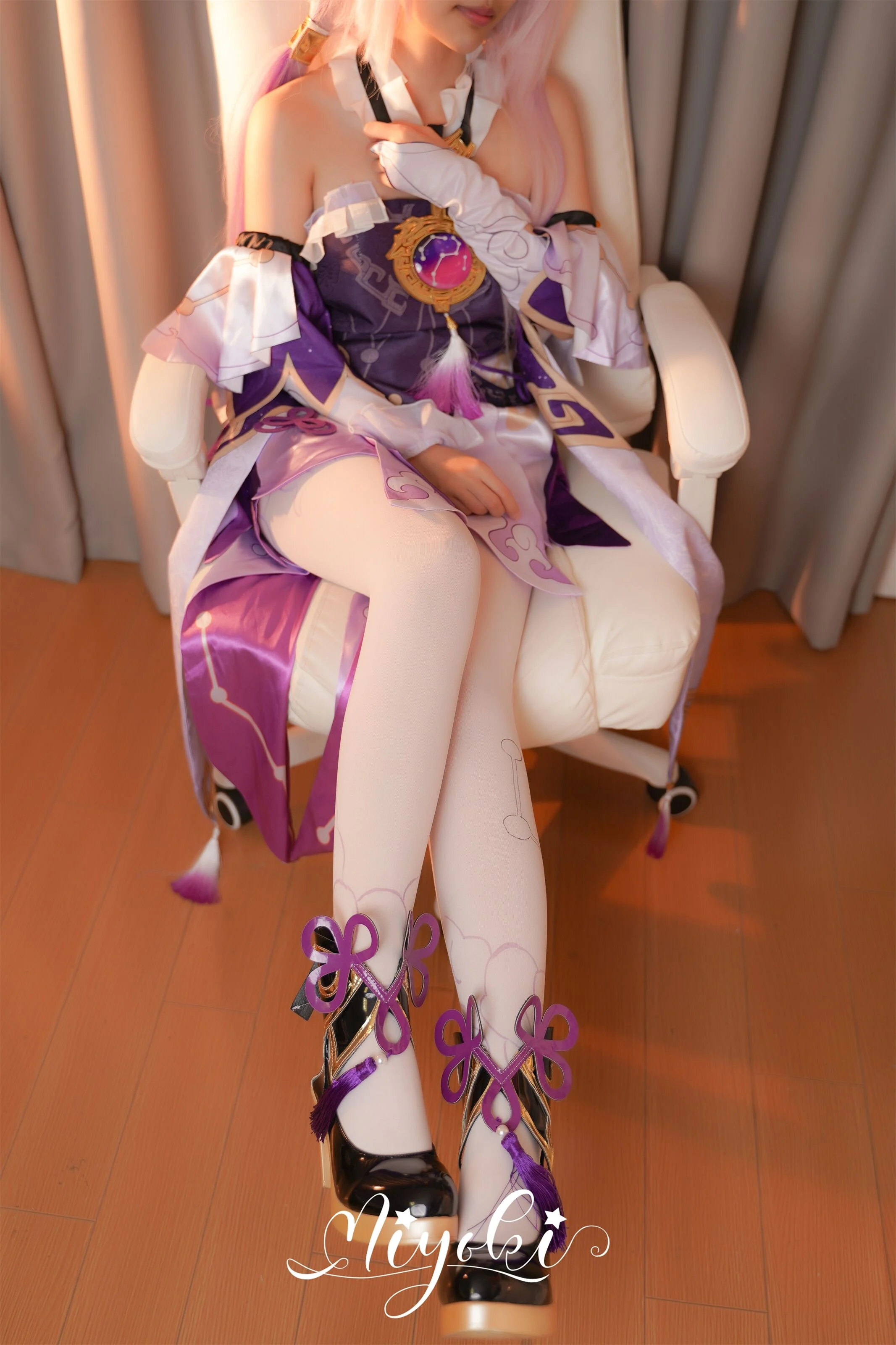 01