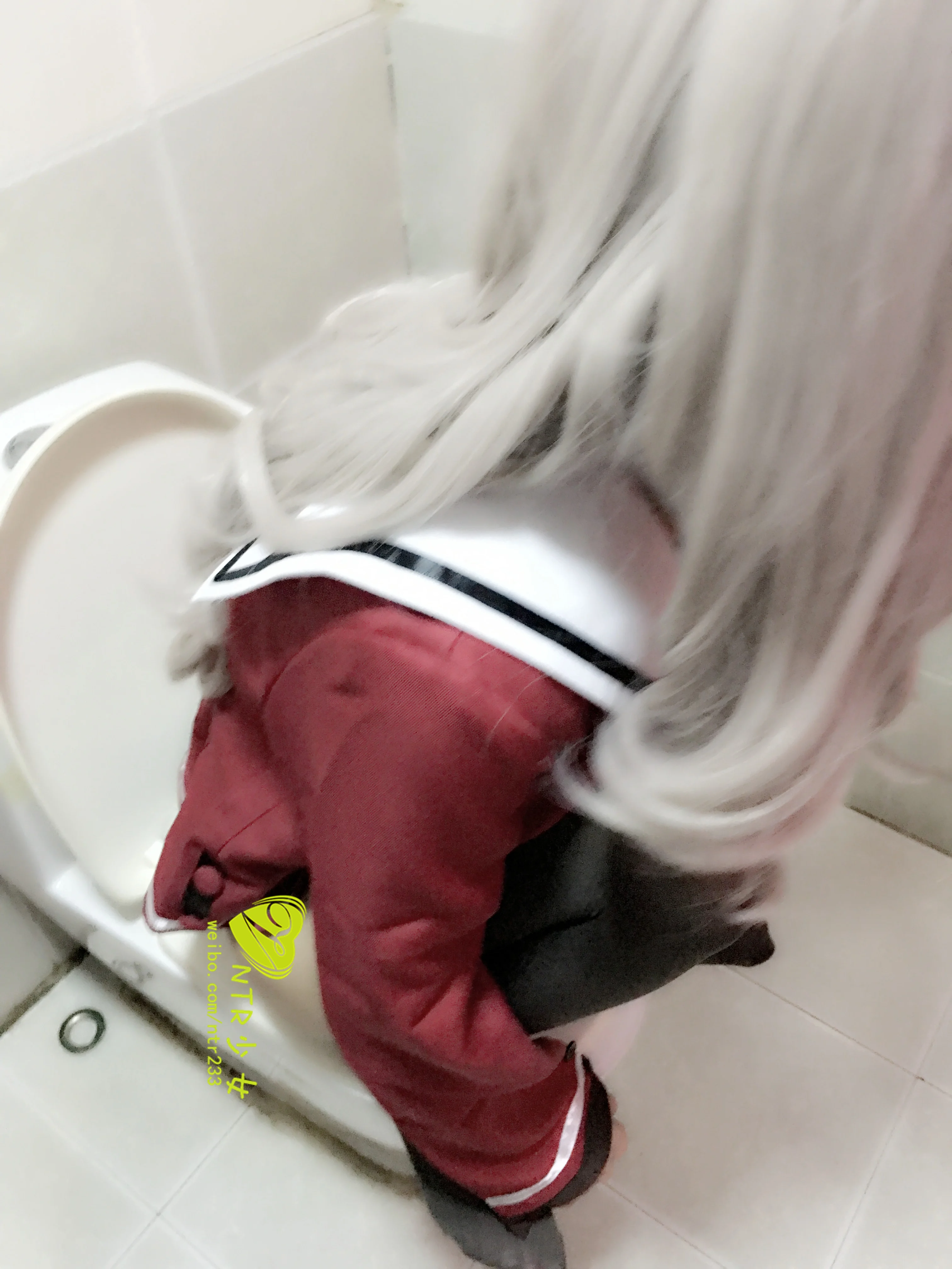 053