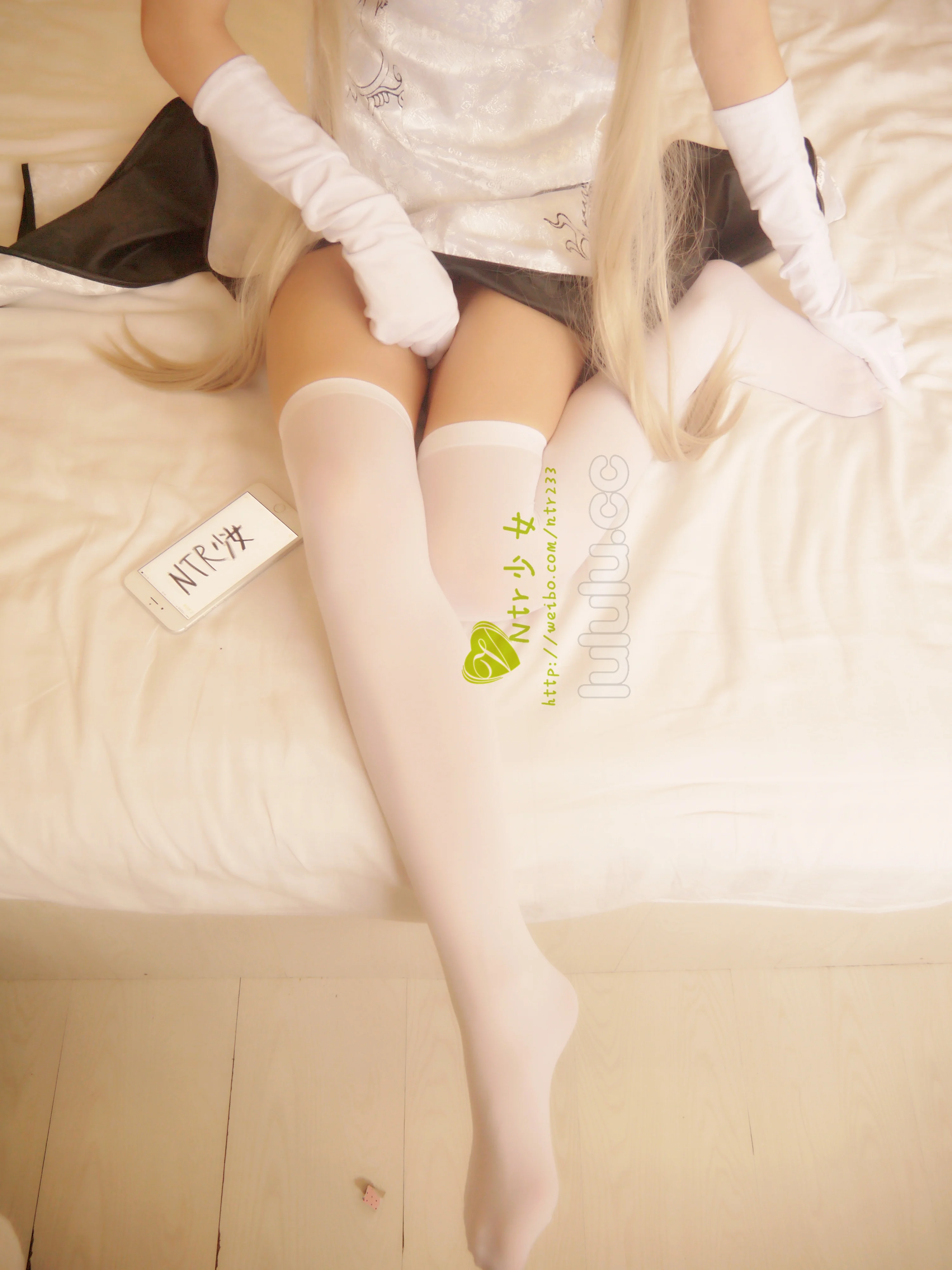 025
