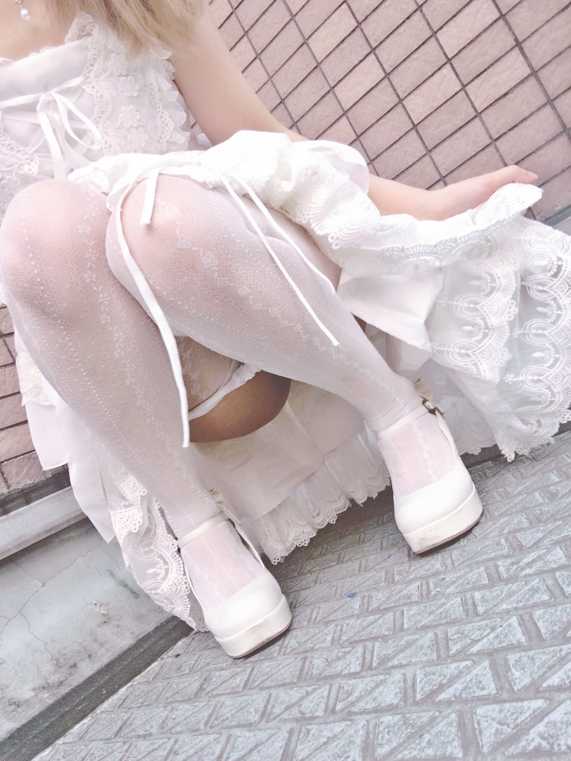 017