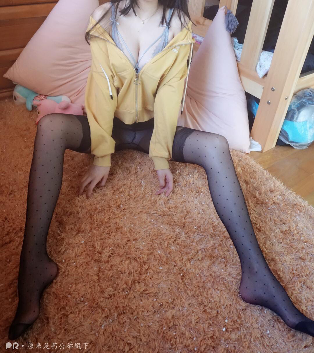 037