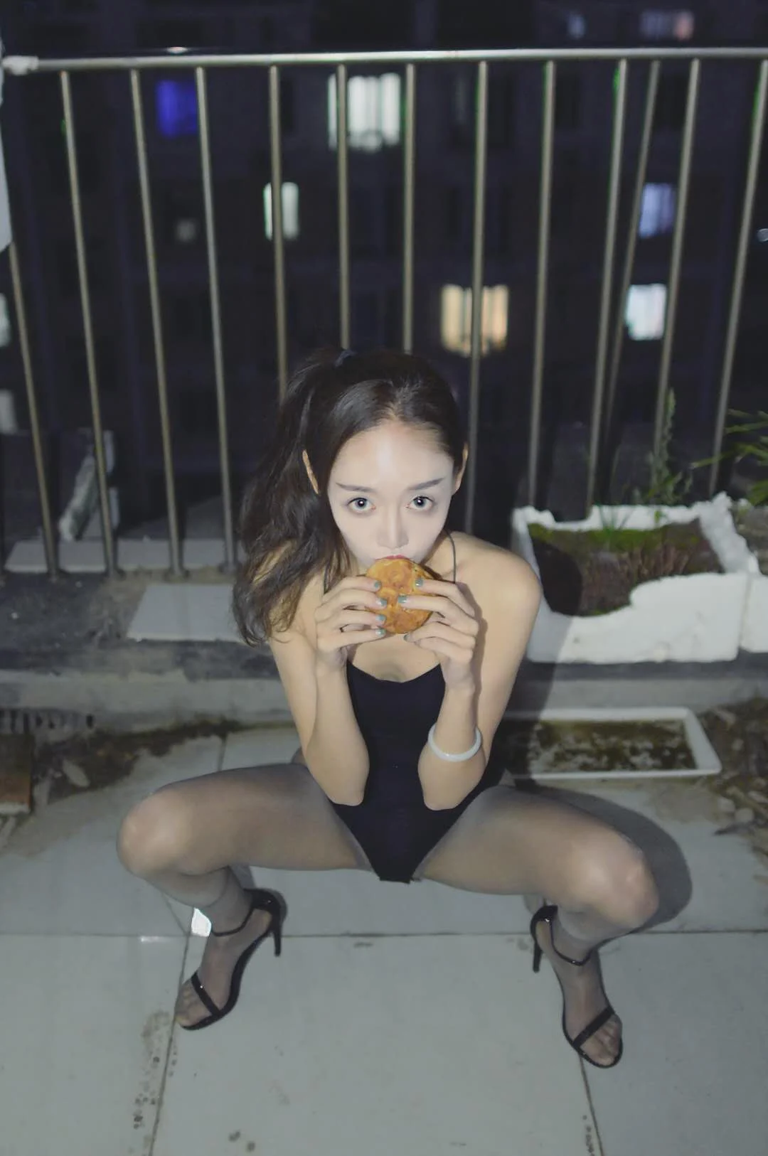 002