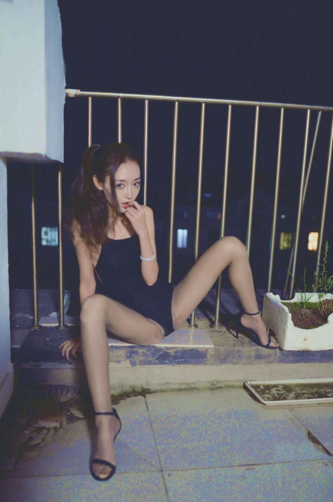 008