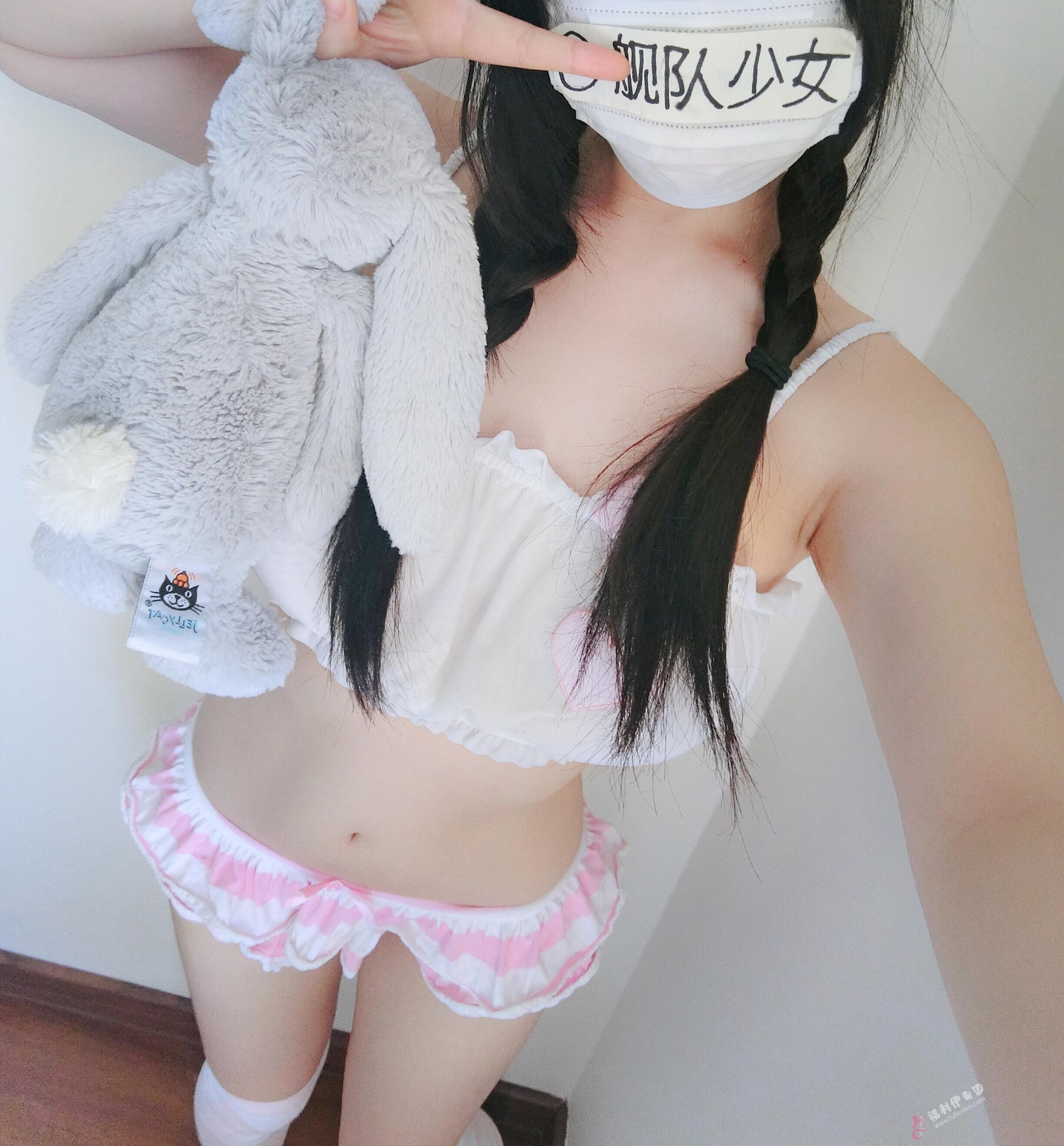 001