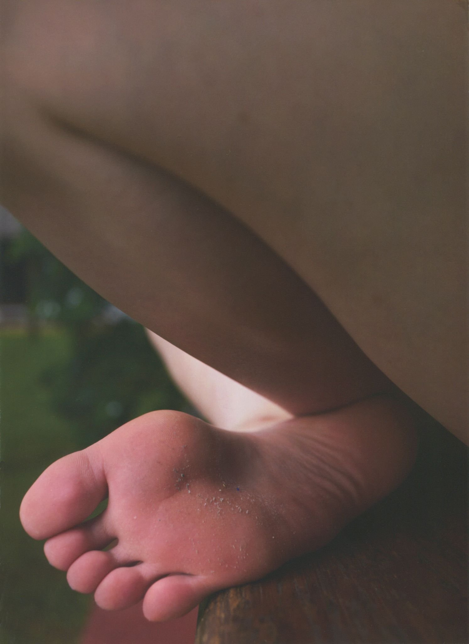 049P