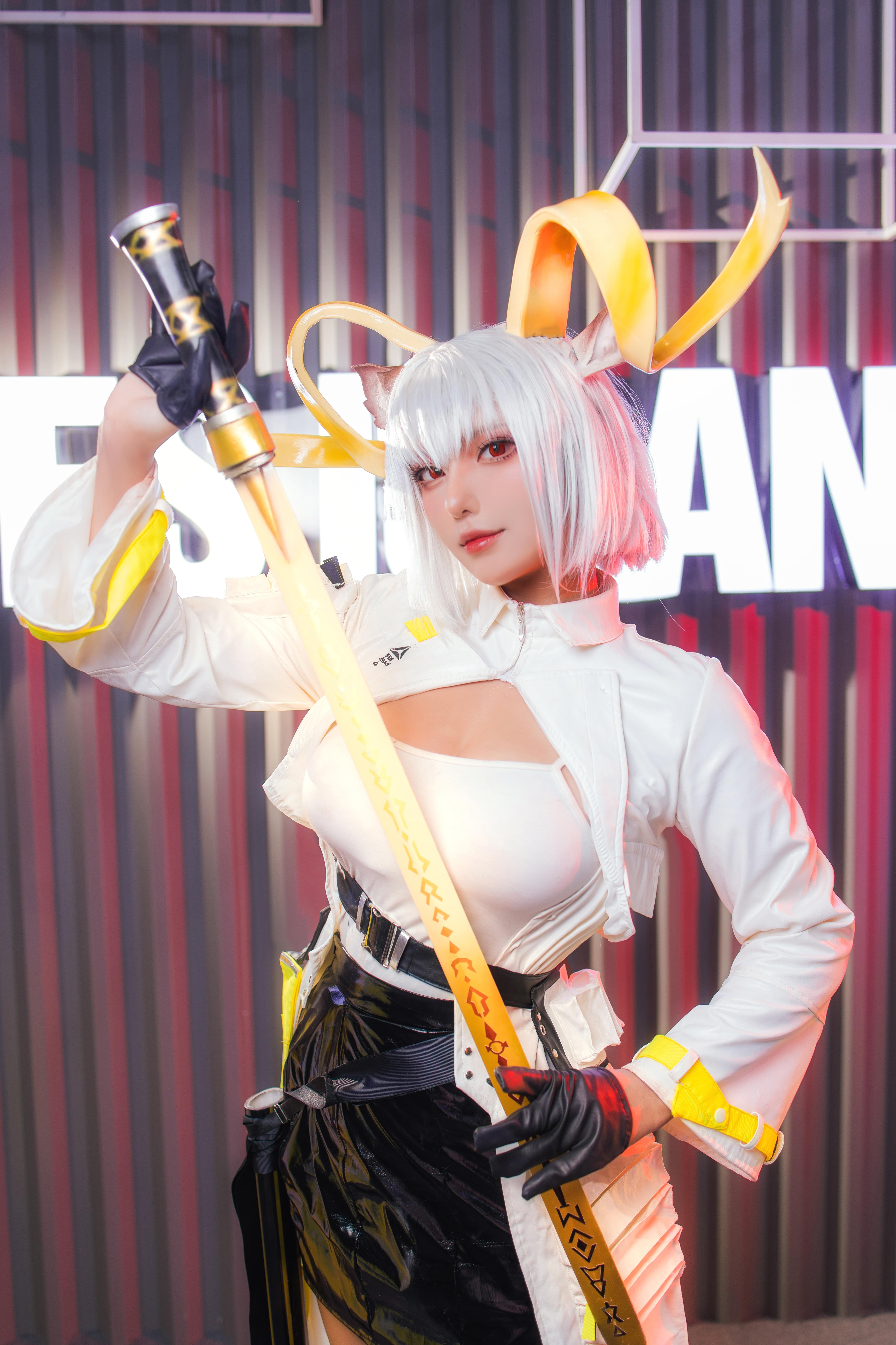 7