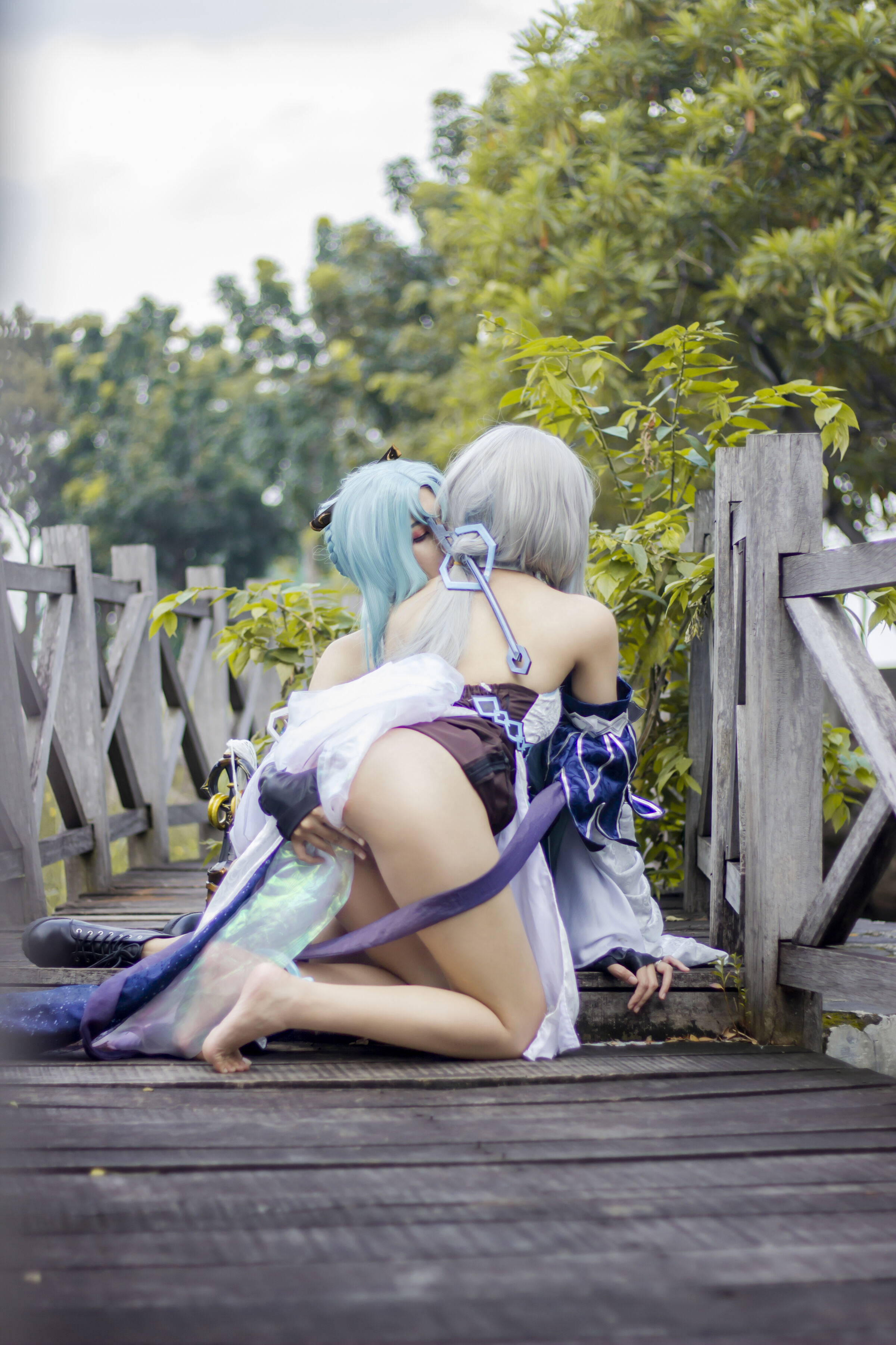 06
