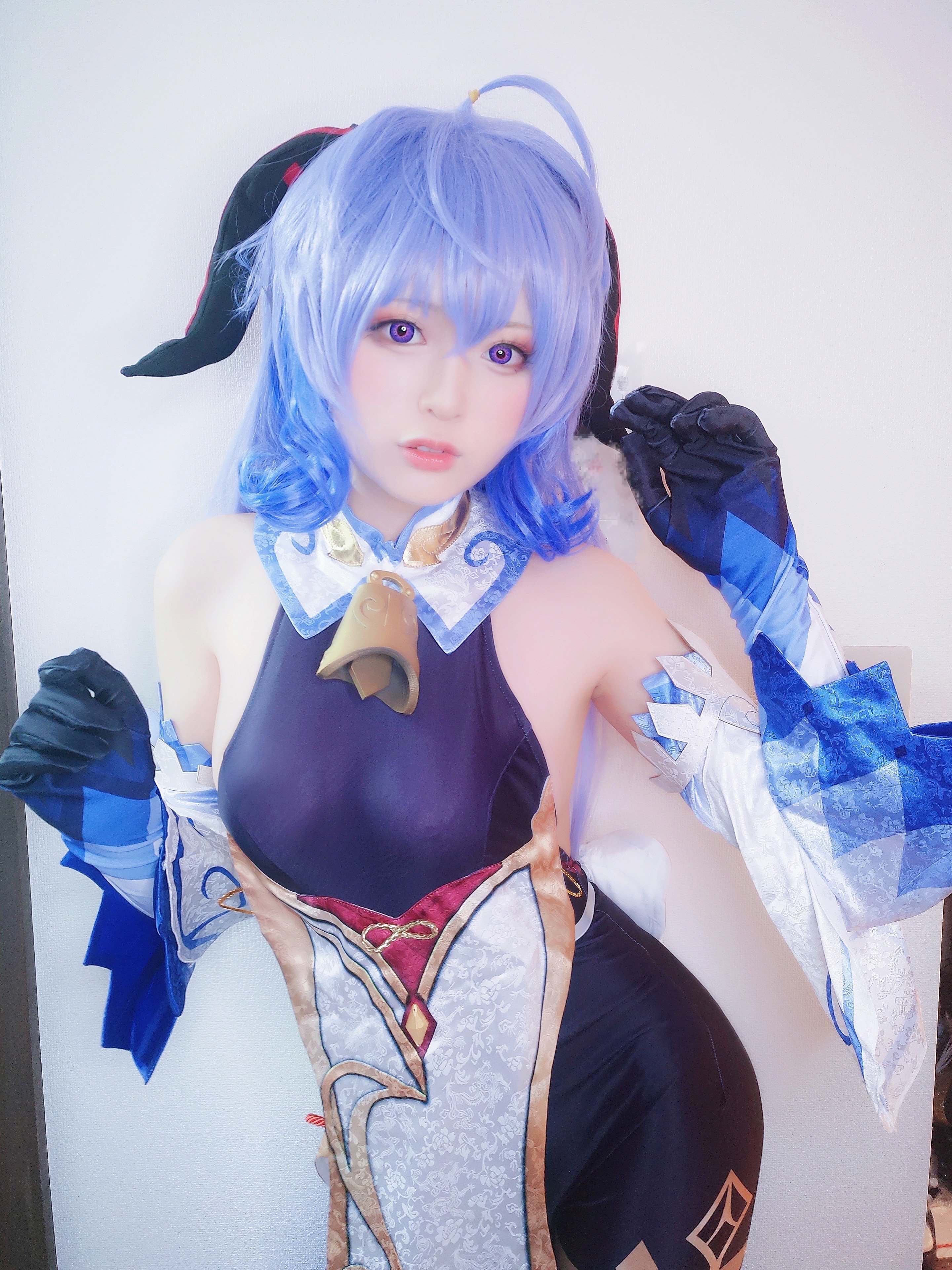 01