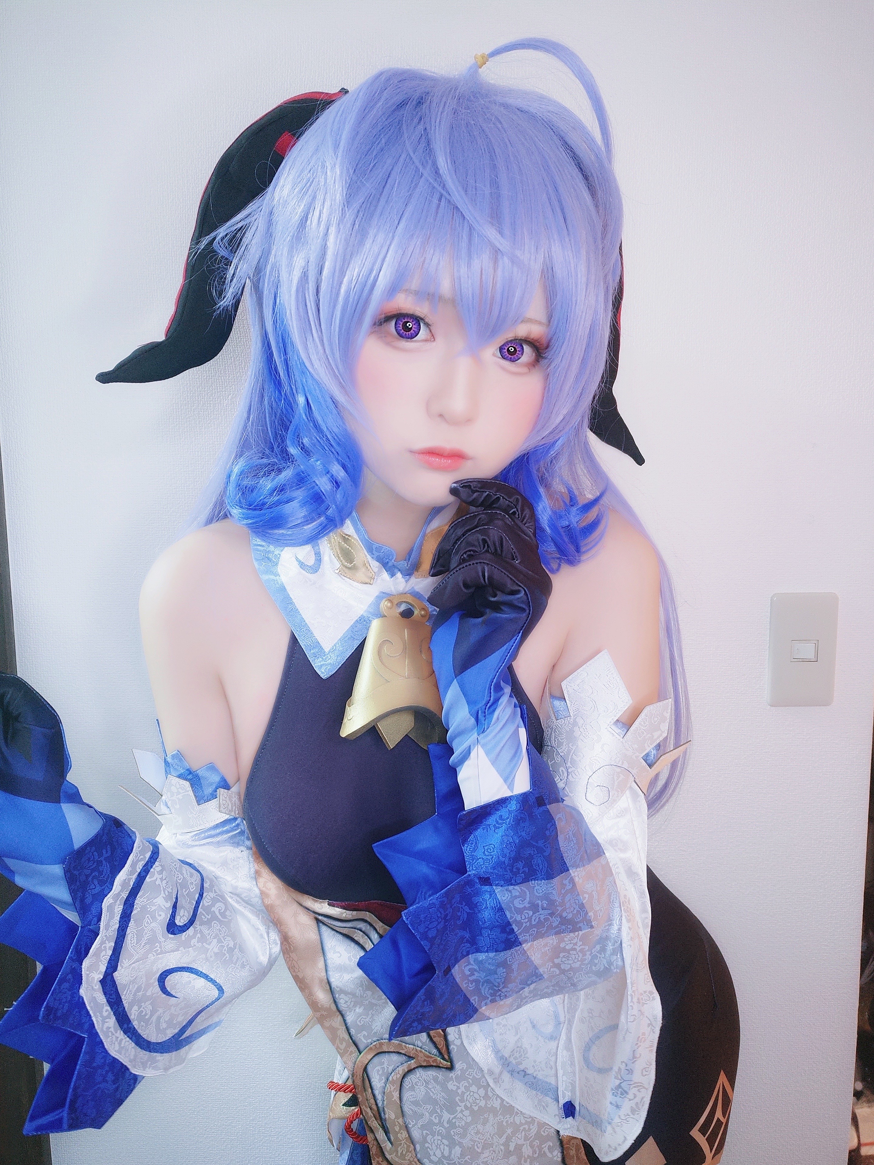 09