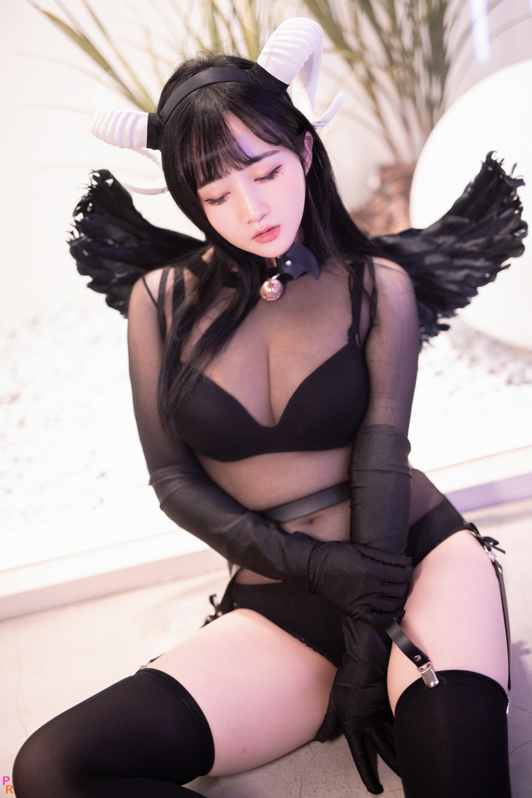 VS_jJU5m4HYmgkMe