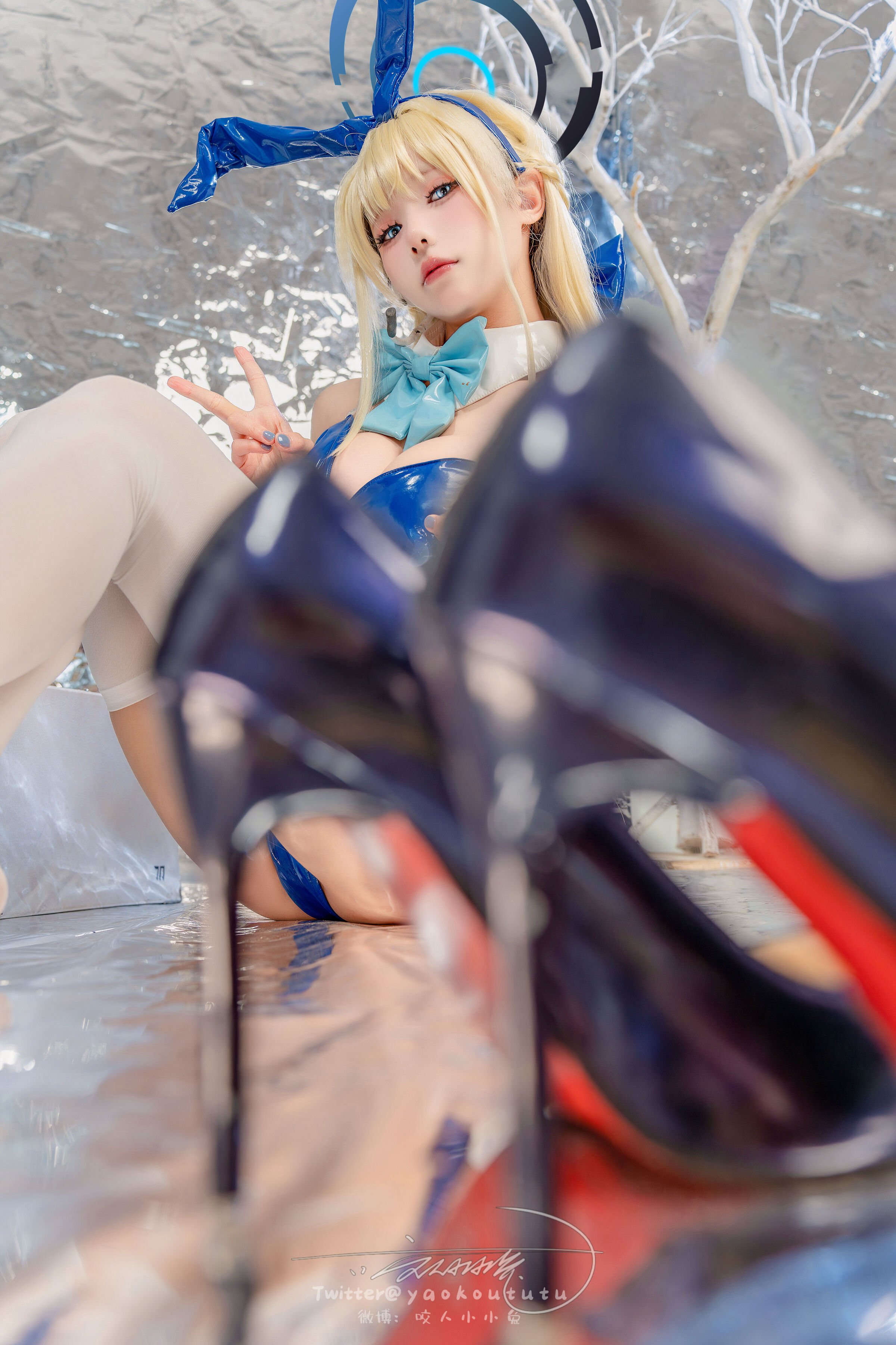 22