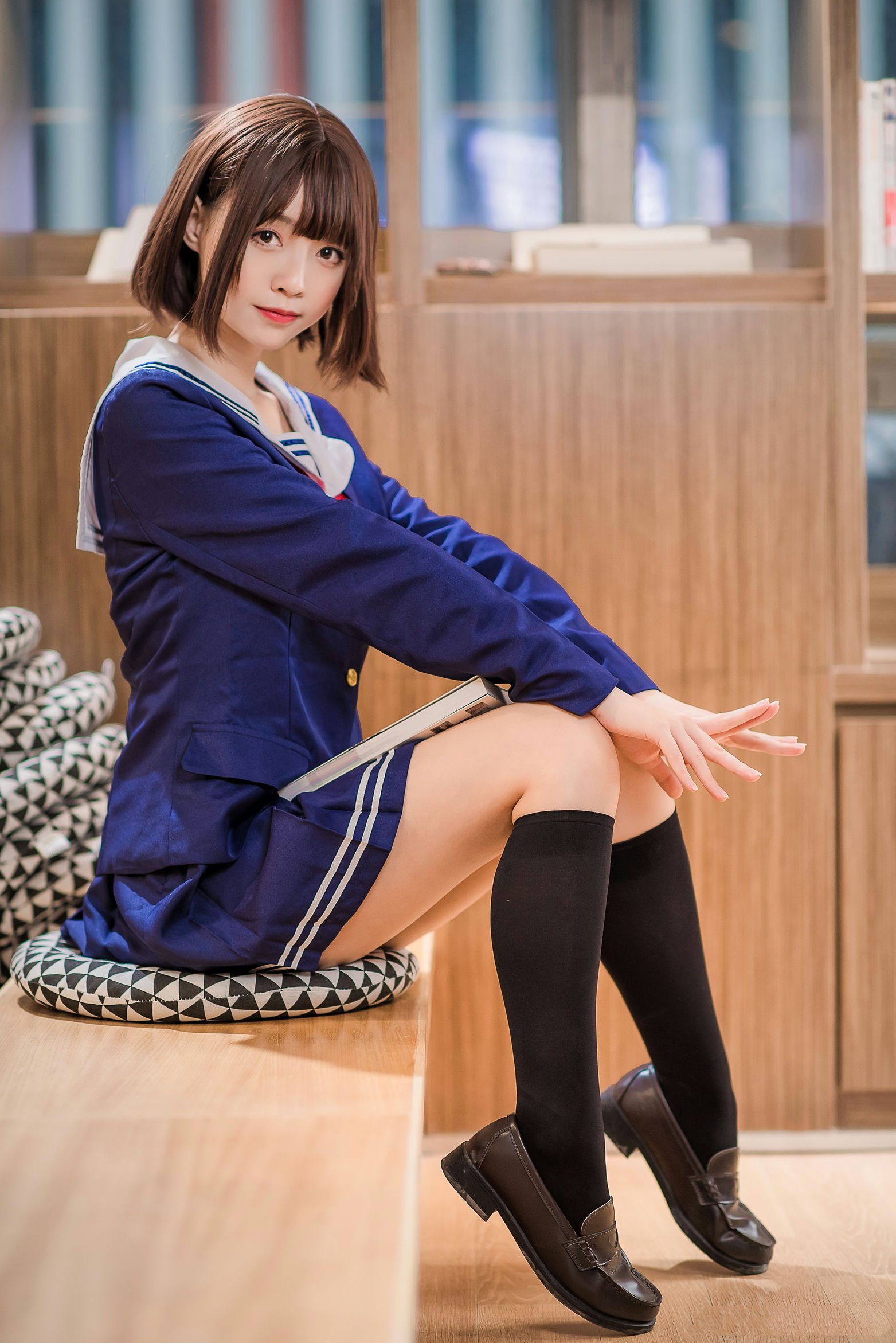 1(007)
